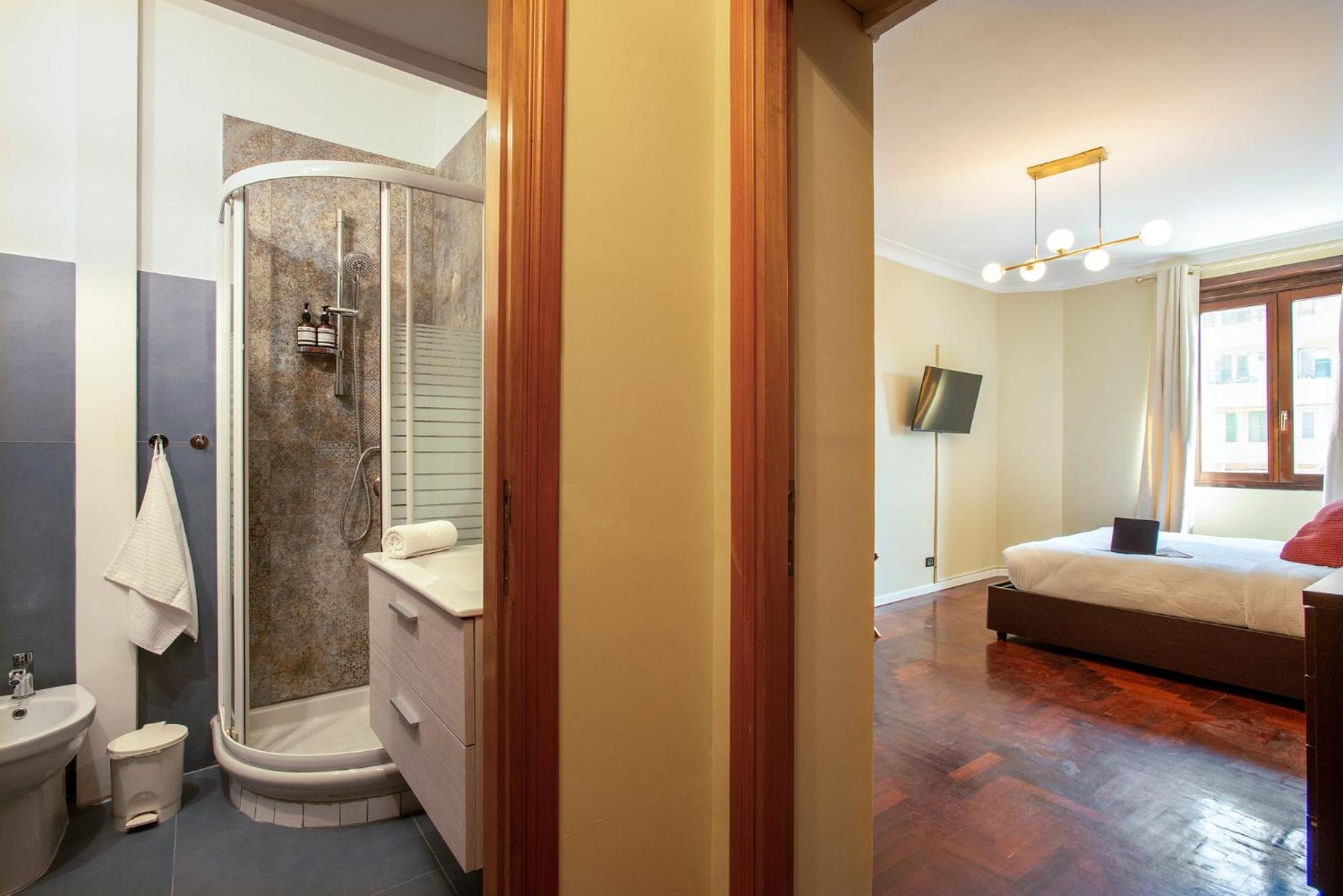 Elegant 1bdr Front The Subway Furio Camillo Appartement Rome