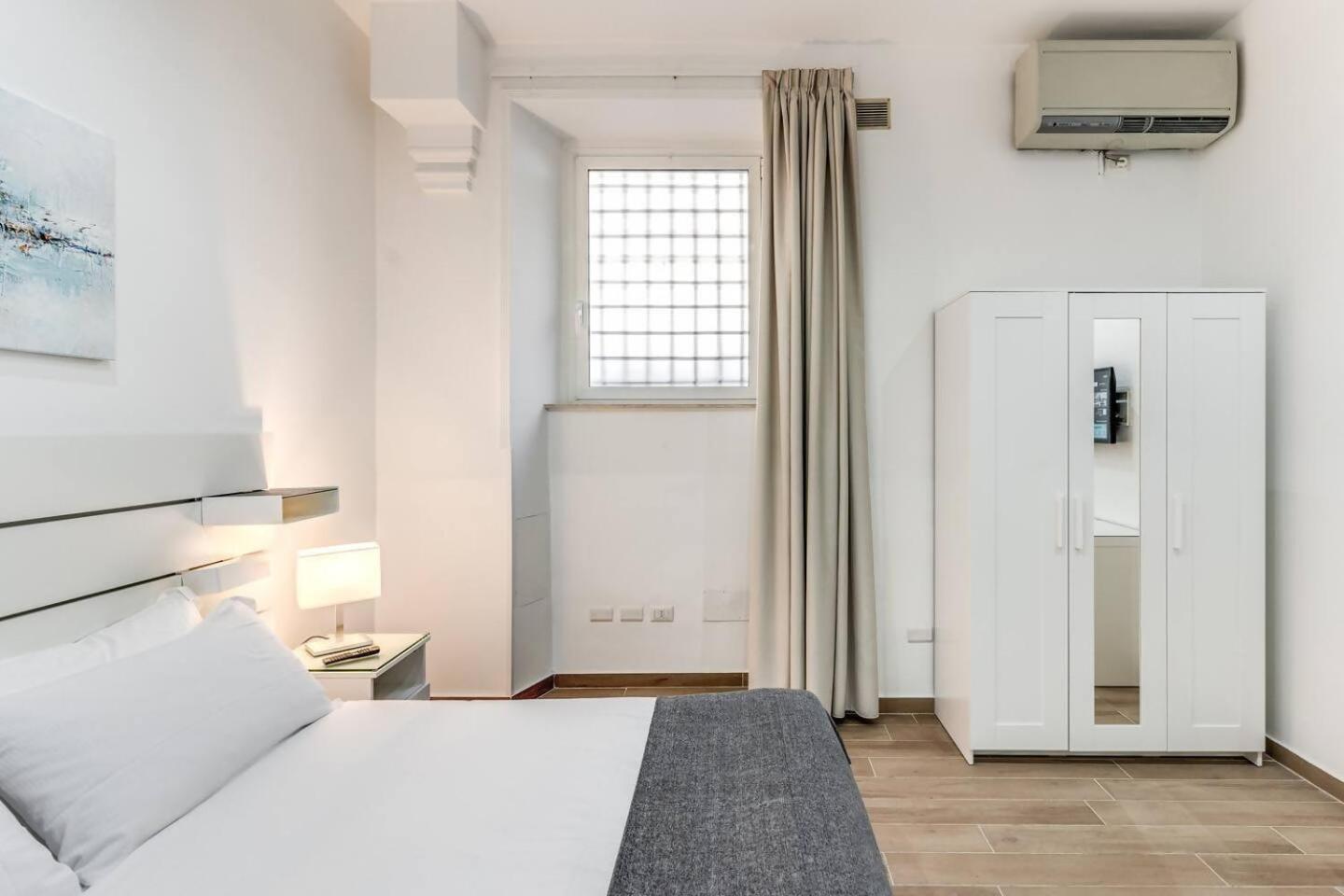 Apartment New Flat In Front Stpeter Square *