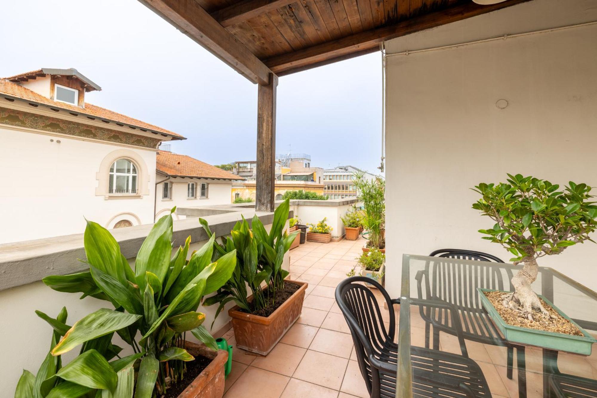 Apartment Elegant Penthouse With Terrace Rome