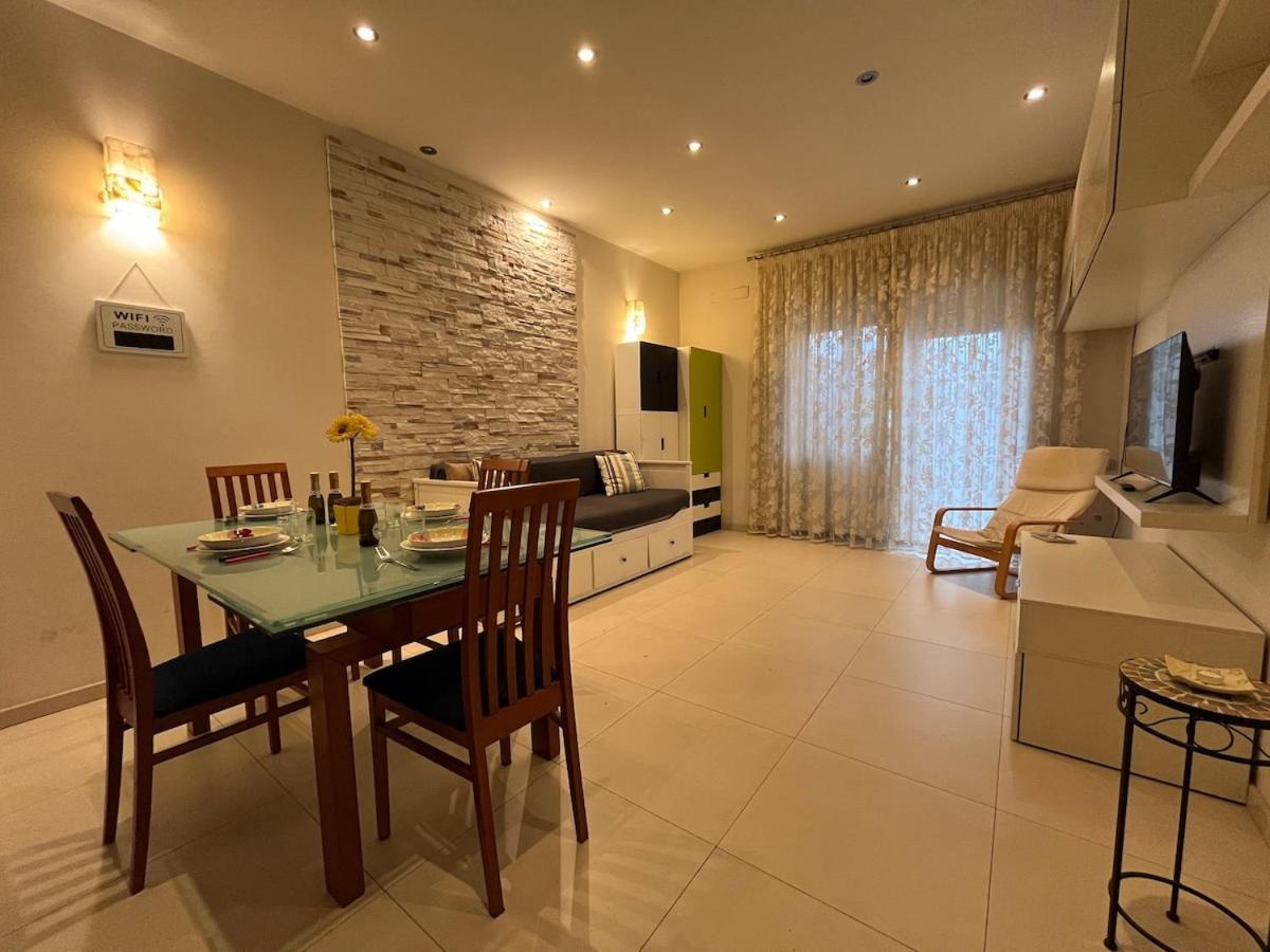 Charm & Relax Jacuzzi Roma-gemelli Apartment Rome