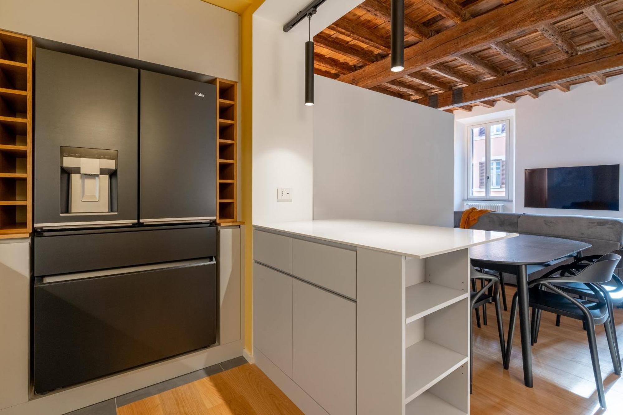 Sotto Al Letto Del Papa - Borgo Pio - Vaticano Apartamento