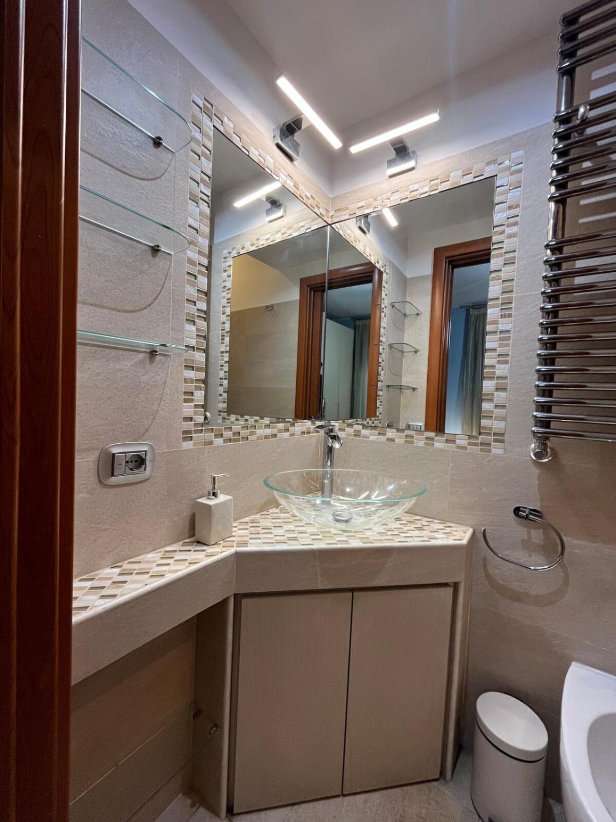 Charm & Relax Jacuzzi Roma-gemelli * Rome