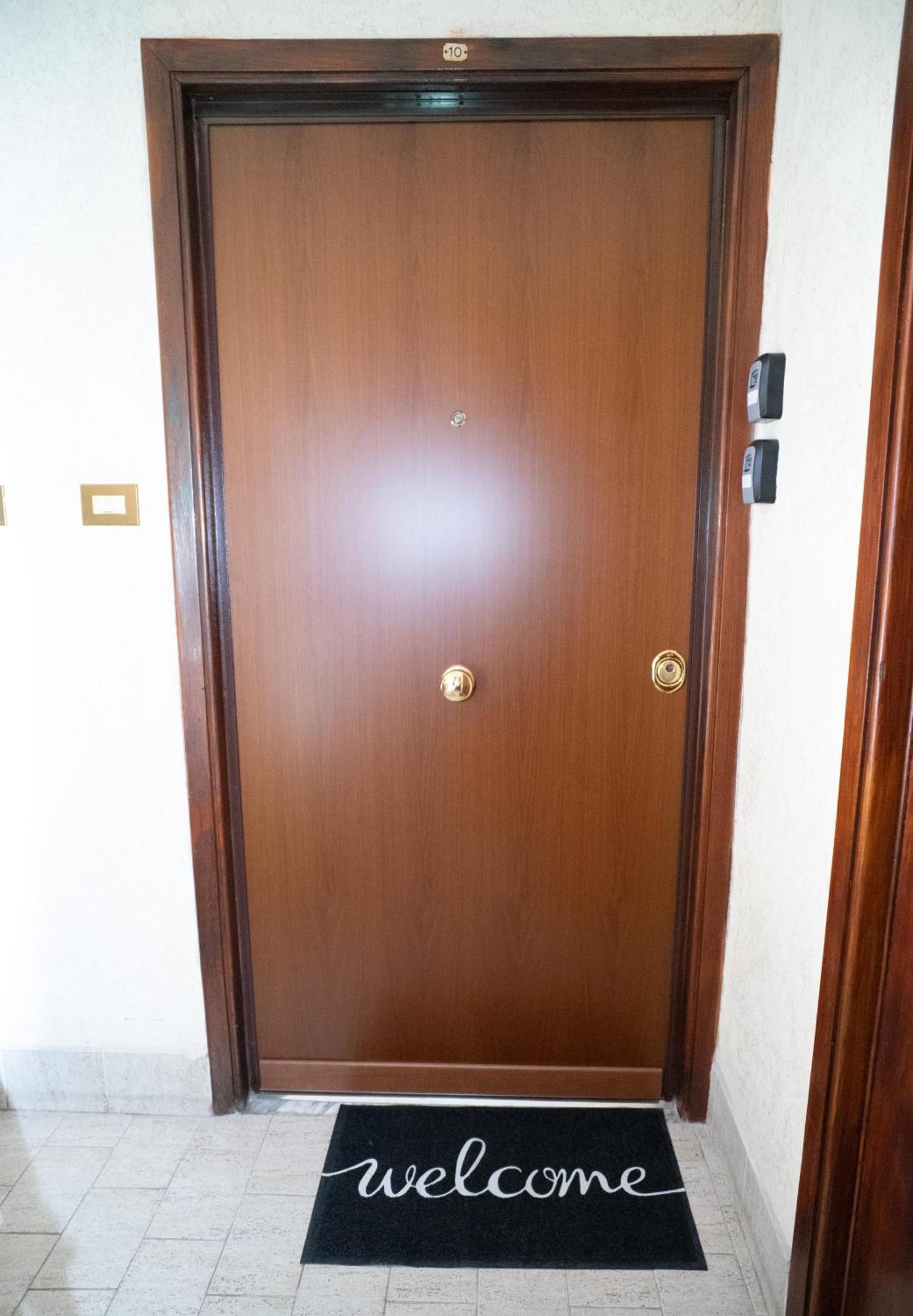 Comfort And Metro 2 Steps Away, Perfect For 3 Guests Apartment Rome