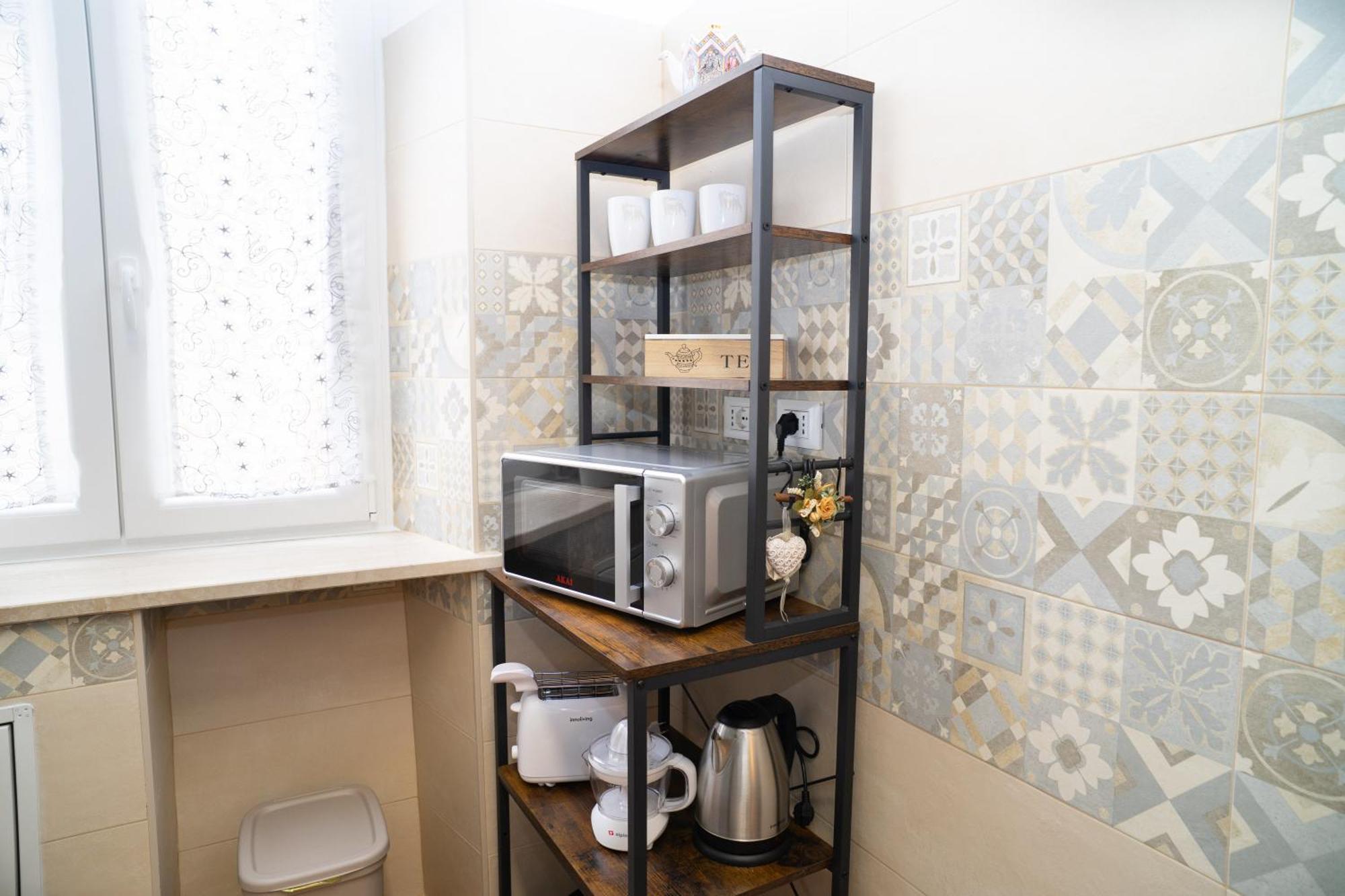Comfort And Metro 2 Steps Away, Perfect For 3 Guests Rome