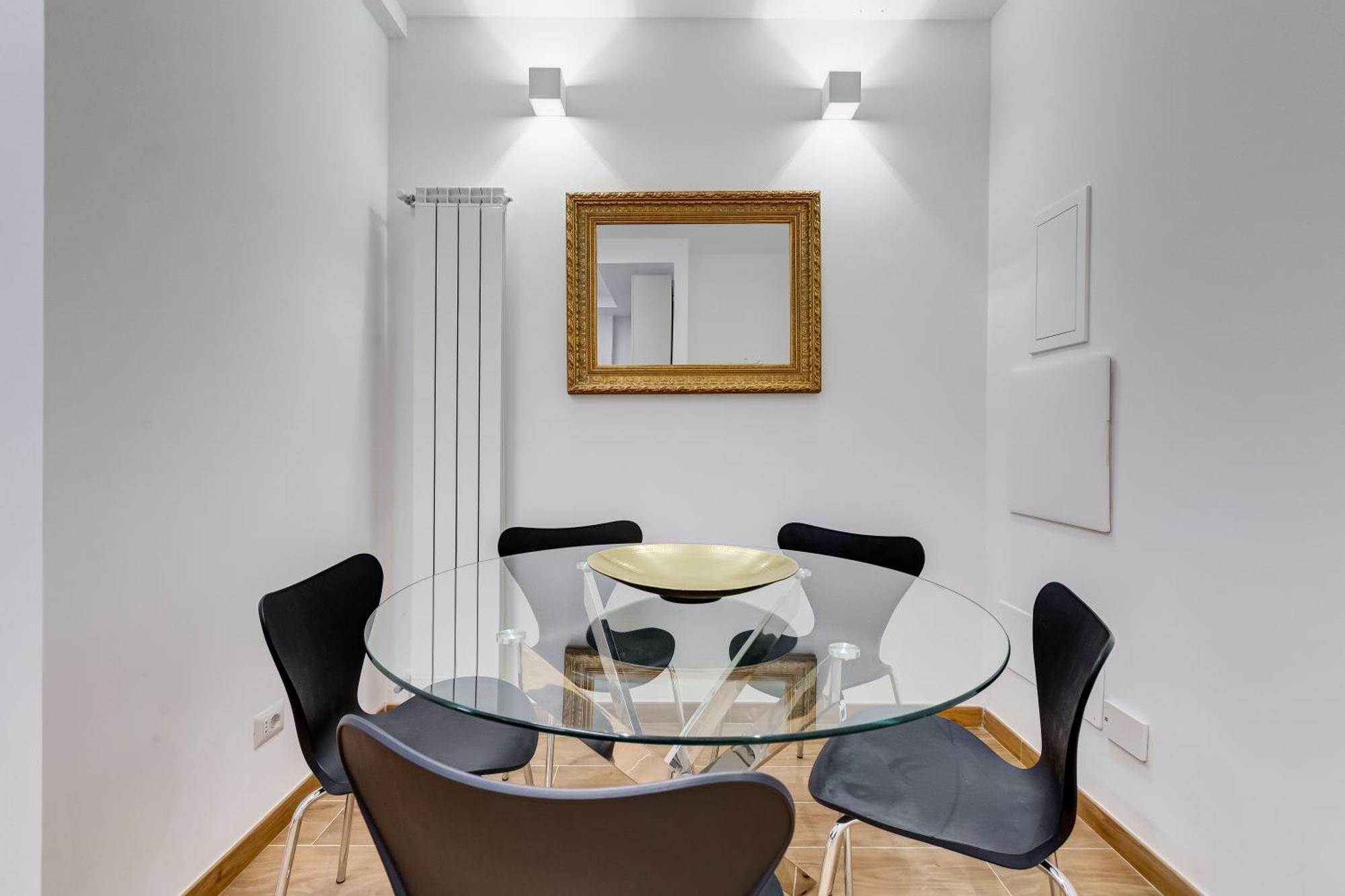 Apartment Vatican With 2 Bathrooms And Terrace