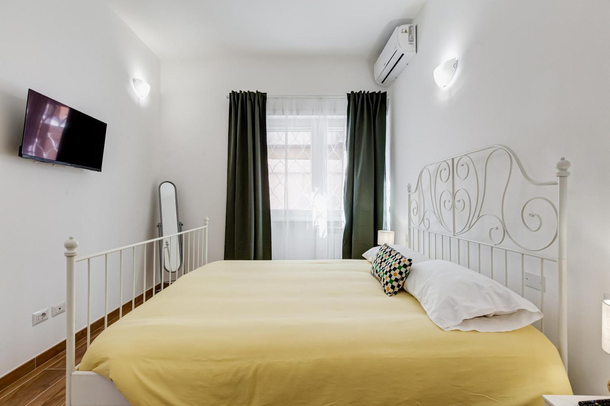 Vatican With 2 Bathrooms And Terrace Apartment Rome