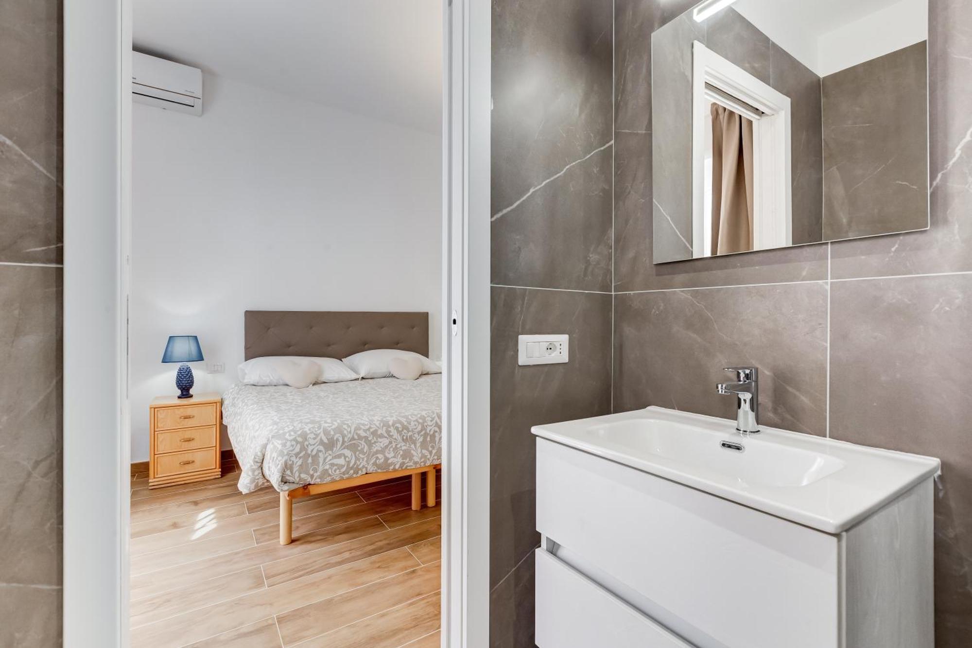 Vatican With 2 Bathrooms And Terrace Apartment Rome