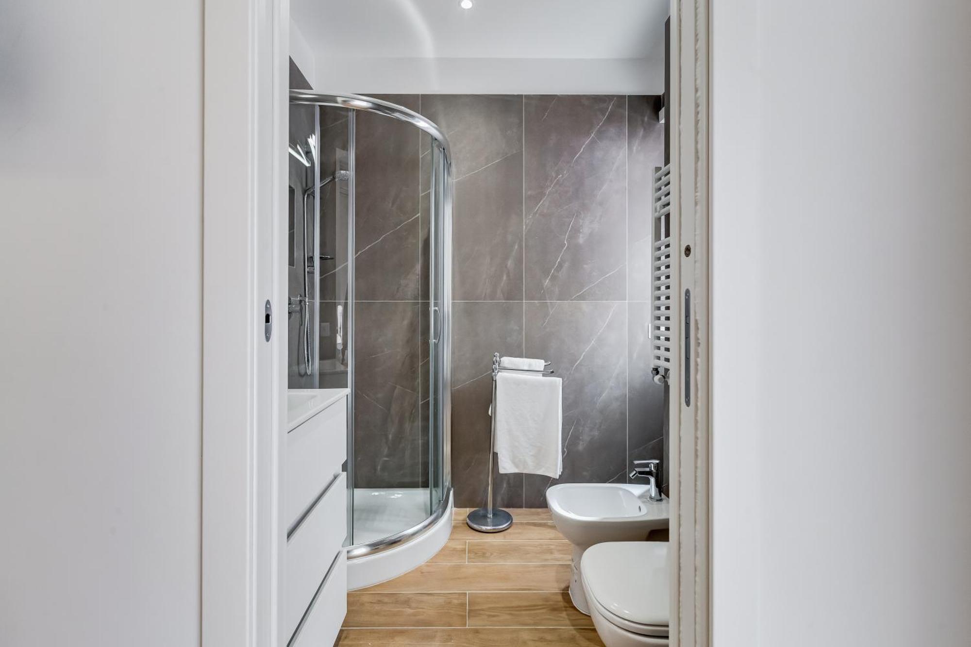 Apartment Vatican With 2 Bathrooms And Terrace Rome