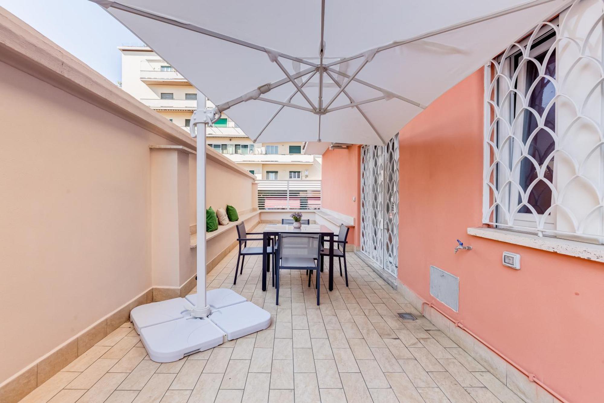 Vatican With 2 Bathrooms And Terrace Apartment Rome