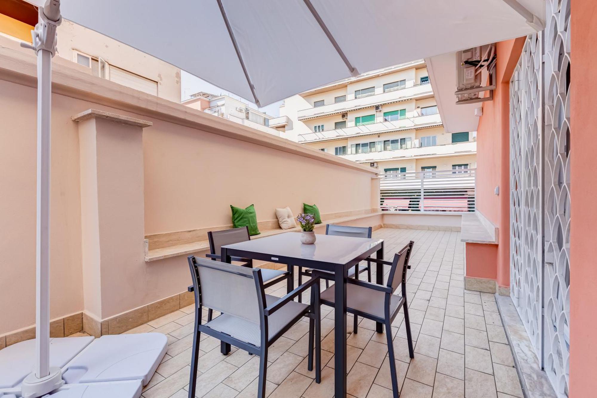 Apartment Vatican With 2 Bathrooms And Terrace *