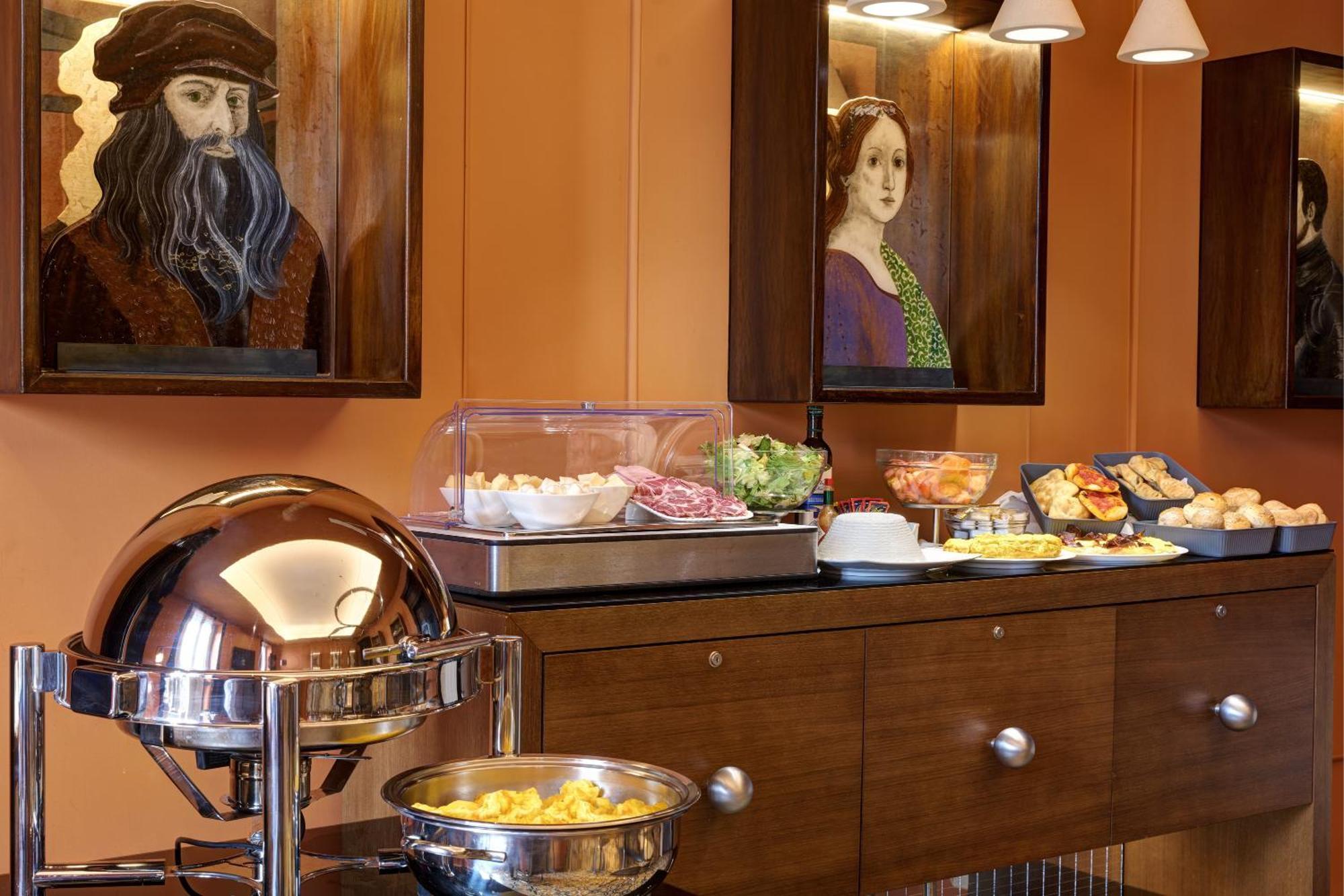 Mascagni Luxury Rooms&suites Hotel