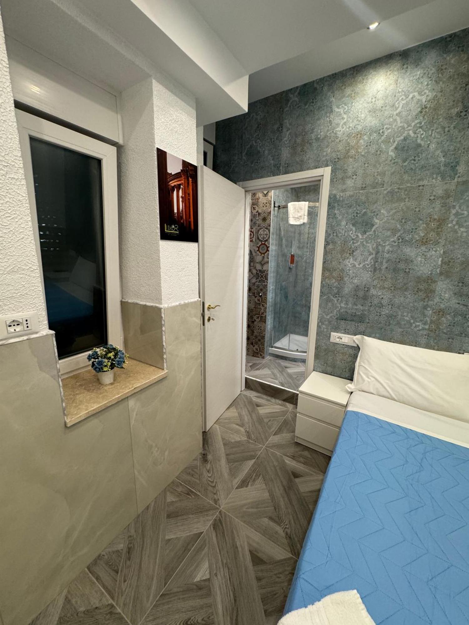 Luxor Eco Casa E Per Vacanze In Centro Piazza Bologna, Colosseo, Piazza Di Spagna, Vaticano, San Pietro, Sapienza, Fontana Di Trevi, Piazza Navona, Trastevere, Tiburtina, Termini, Aeroporto Acomodação com café da manhã 