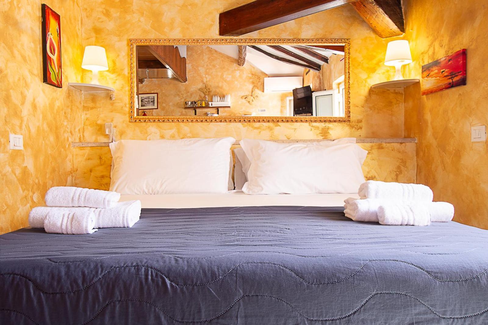 Vatican Gold Loft Apartment