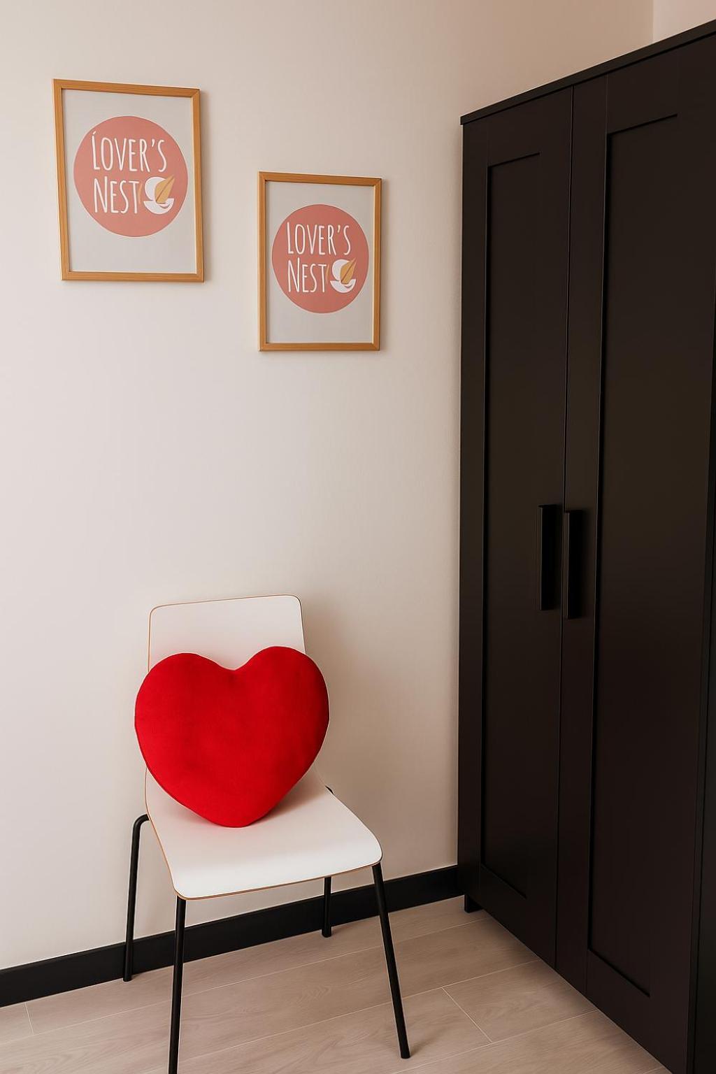 Lovers' Nest