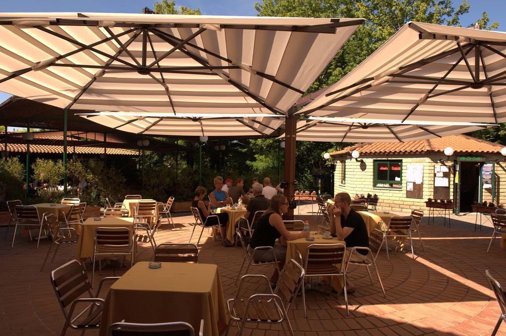 Flaminio Village Park Campeggio 4*