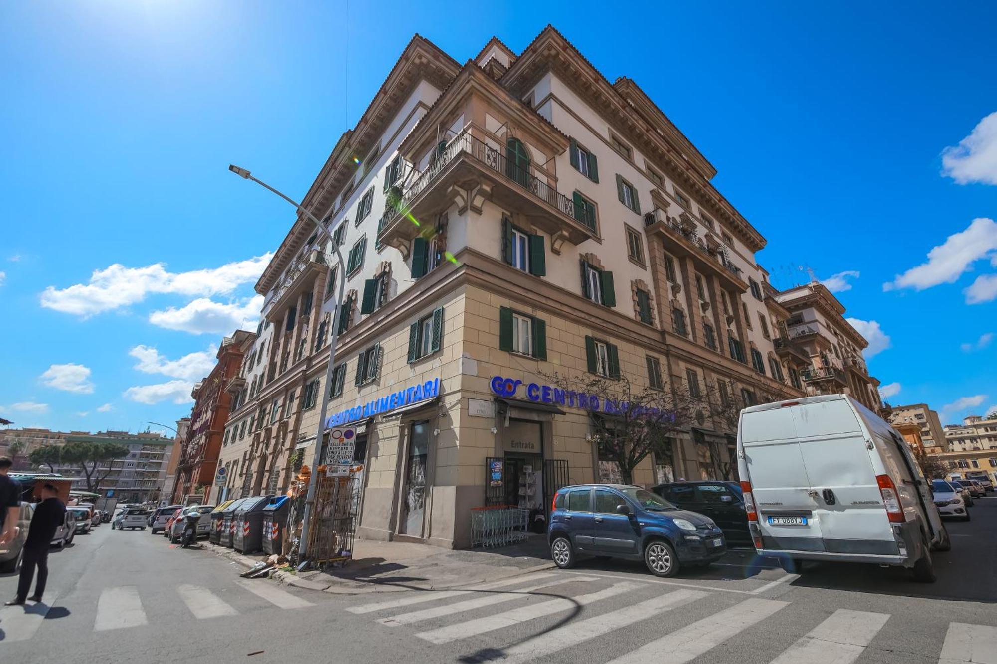 Apartamento Casa Fen Palazzo Storico - Re Di Metro A - 2camere2bagni *