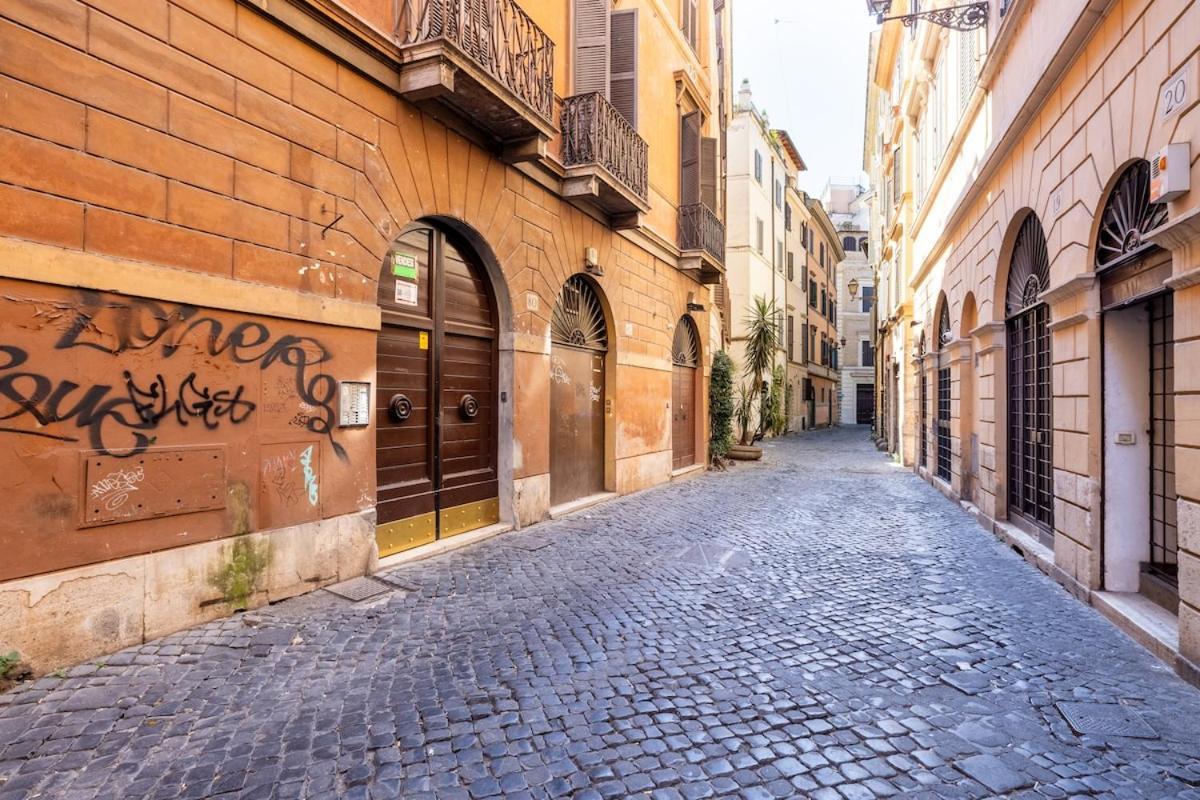 Apartment Romantic Refuge In Piazza Navona *