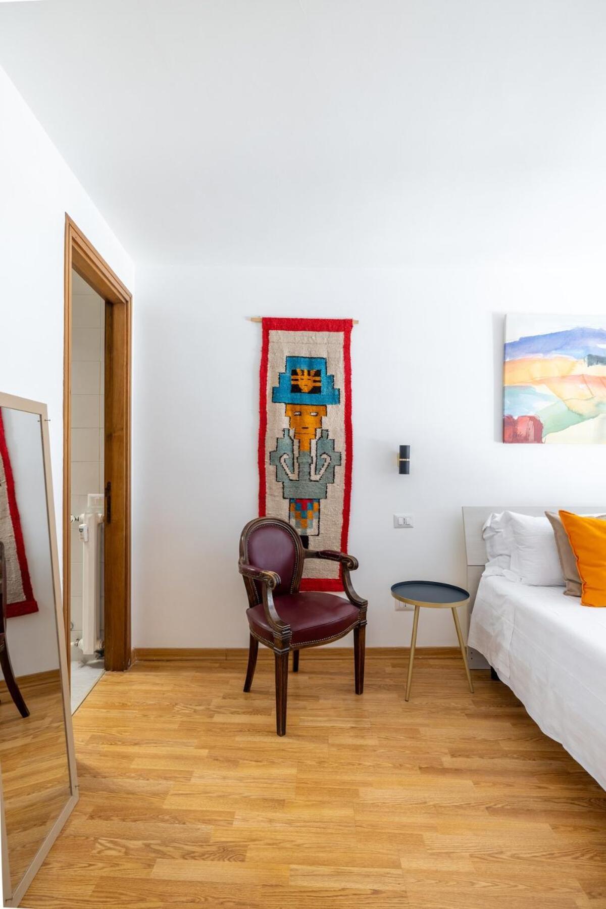 Apartment Romantic Refuge In Piazza Navona