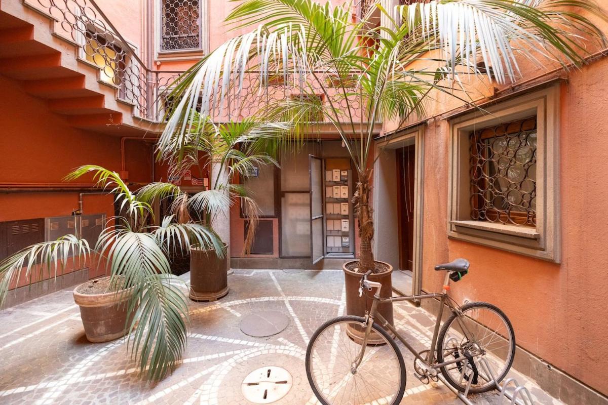 Romantic Refuge In Piazza Navona Apartment Rome