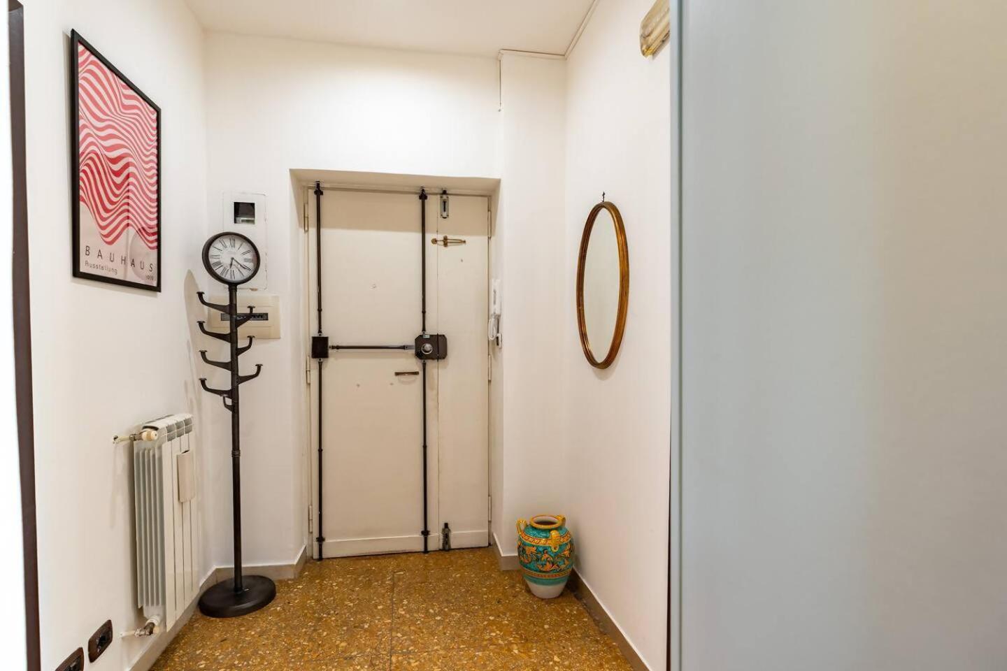 Apartment Brunetta Cozy Apartmentmetro B Rome