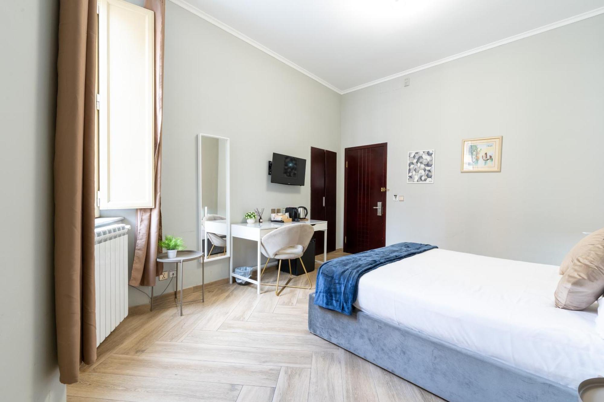 Guest house Portafortuna - Close To Colosseum 2*