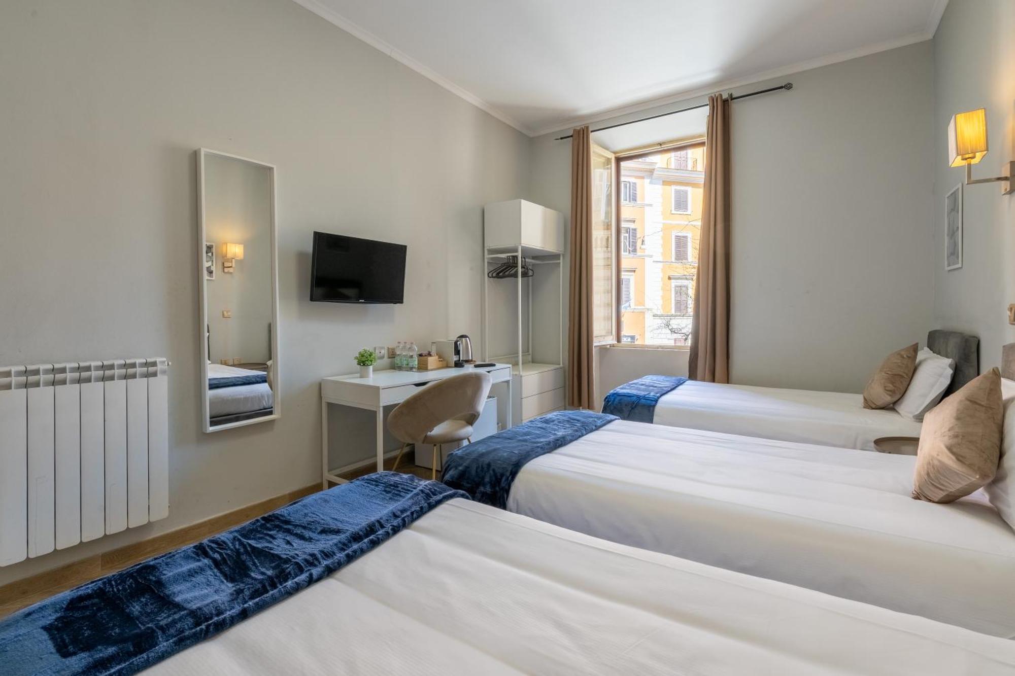 Portafortuna - Close To Colosseum Guest house
