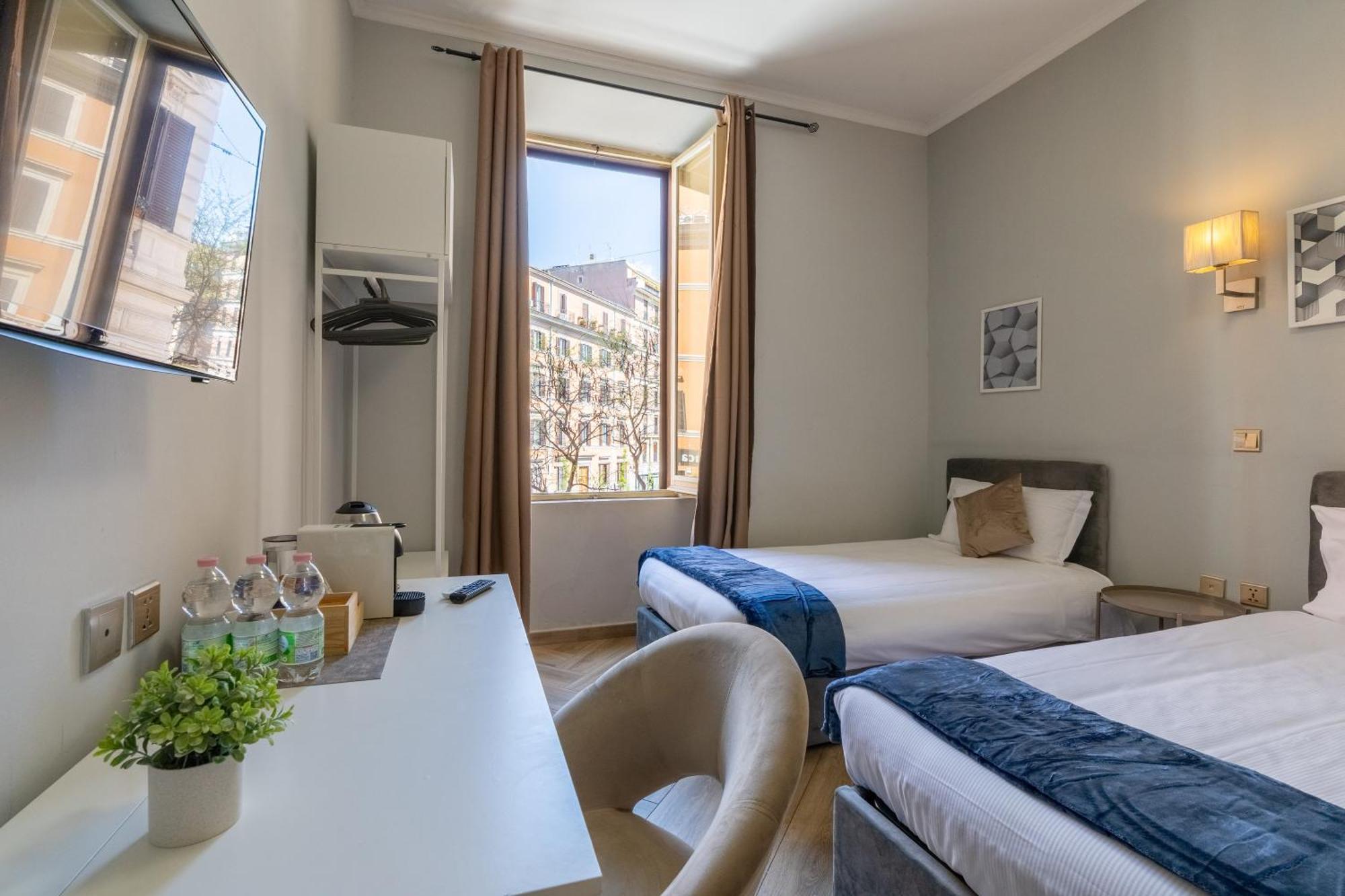 Guest house Portafortuna - Close To Colosseum 2*