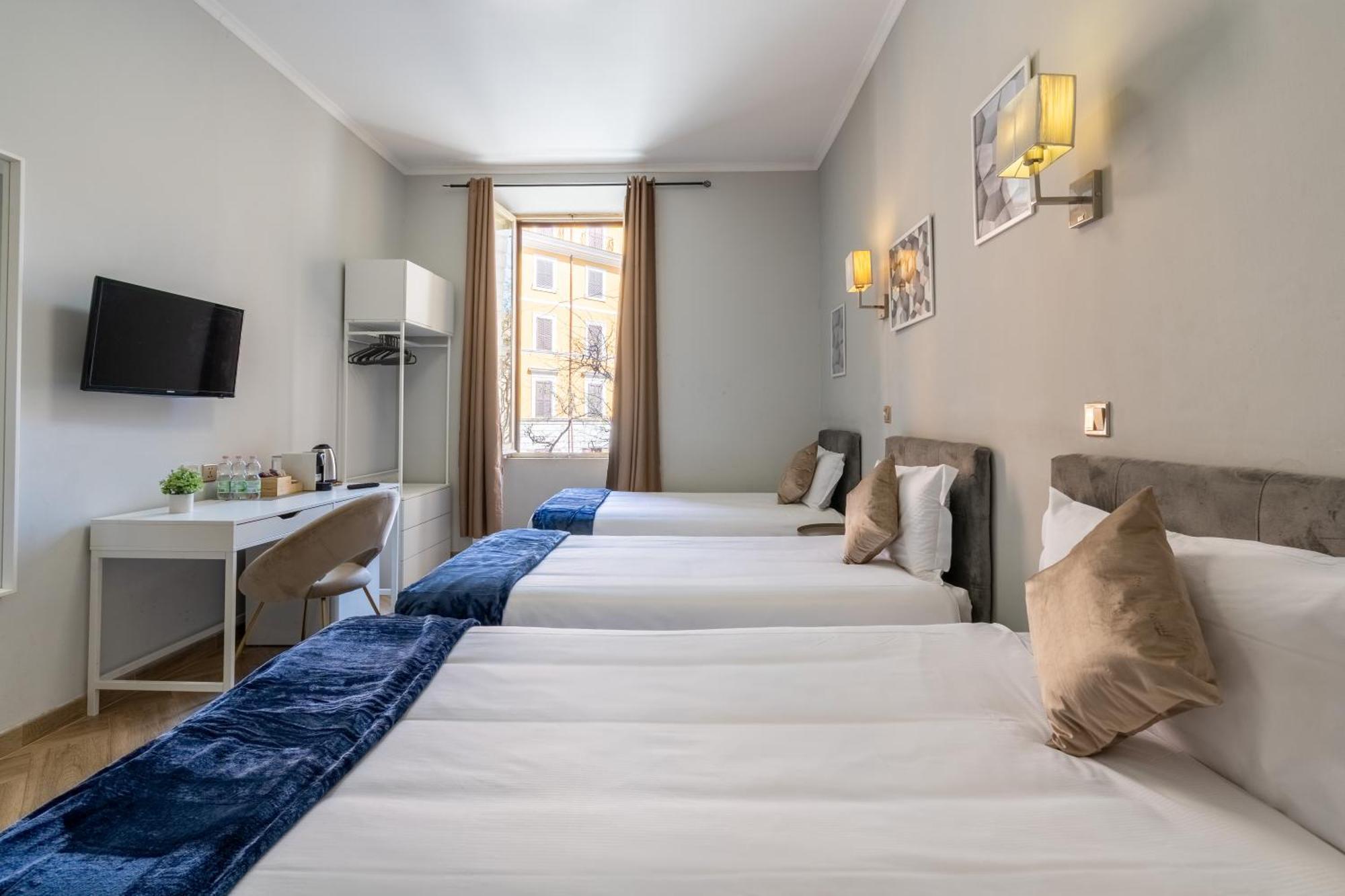 Guest house Portafortuna - Close To Colosseum 2*
