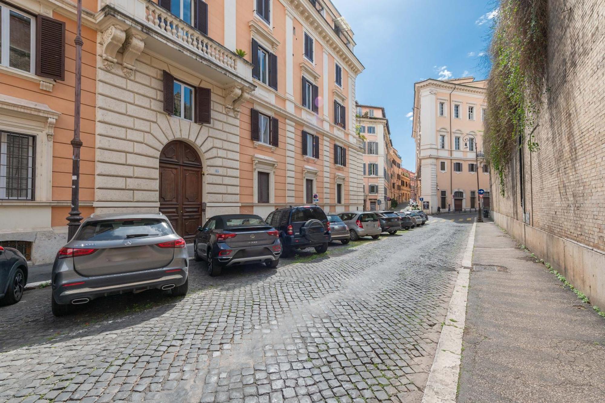 Guest house Rione Monti 3*