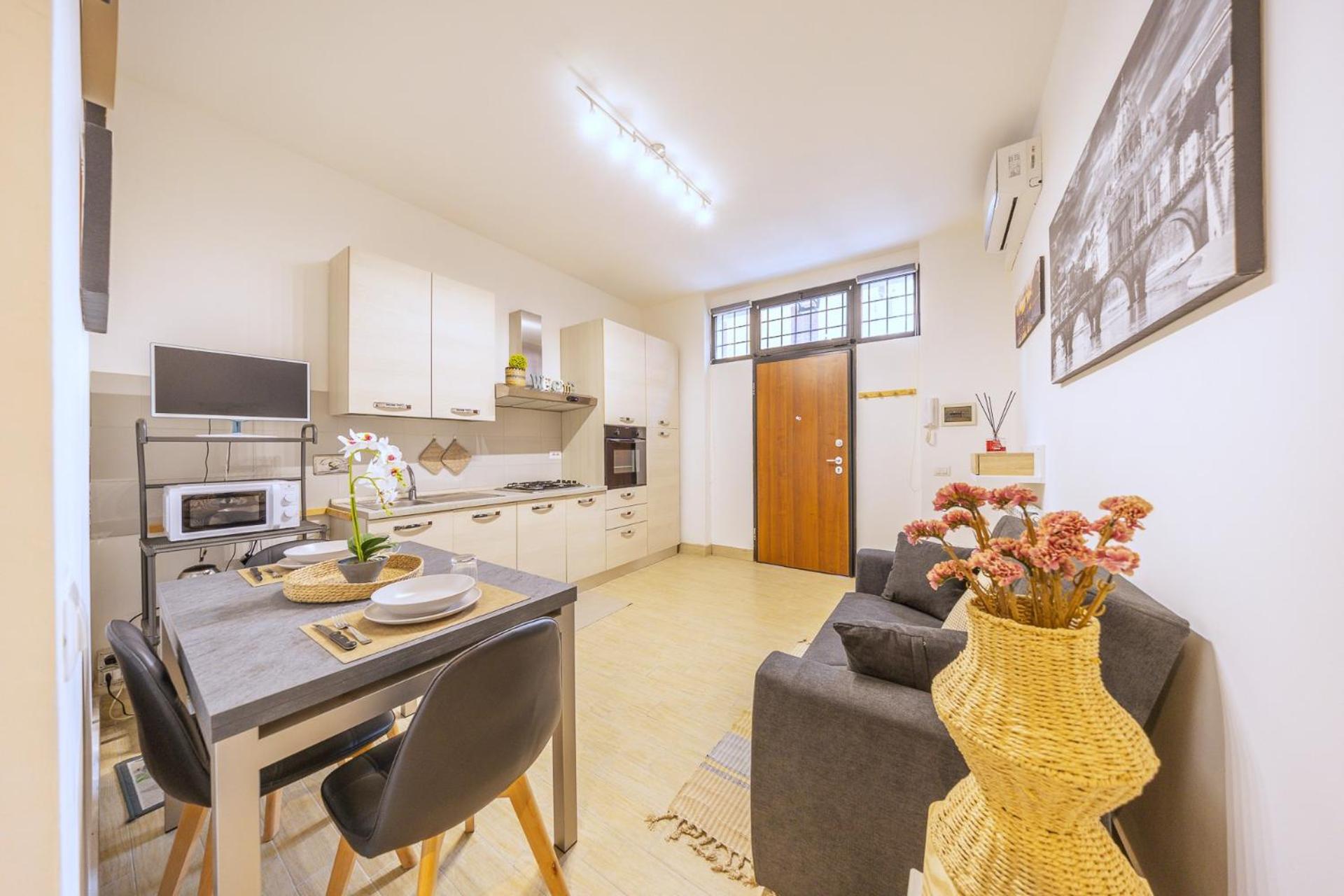 Apartamento Bilocale Indipendente Con Terrazzo Esclusivo A Due Passi Dalla Metro Di Roma *