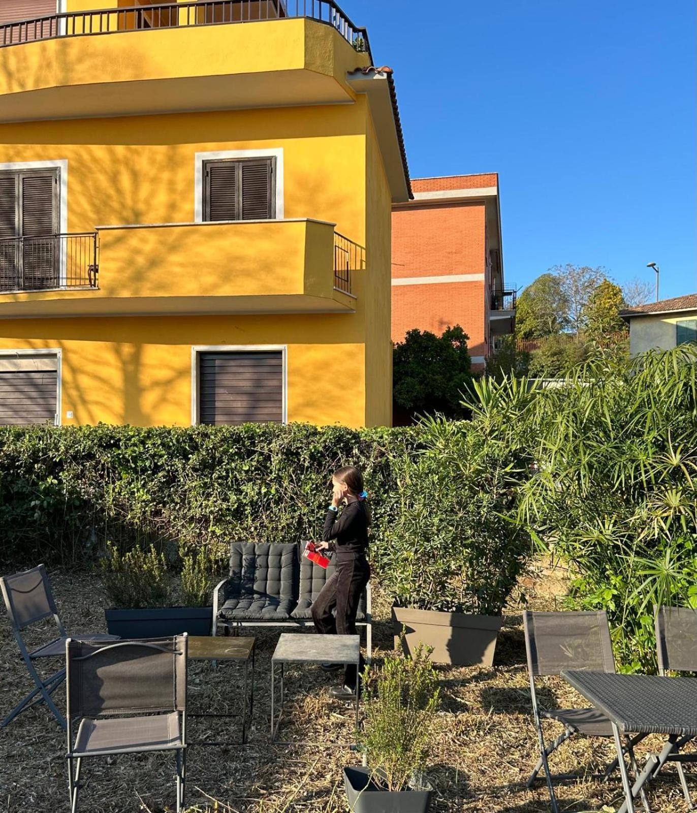 Grande Su Due Livelli Con Terrazza Apartment
