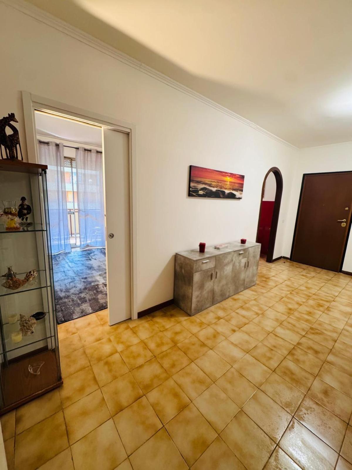 The Big House Cinecitta Metro A Apartment Rome