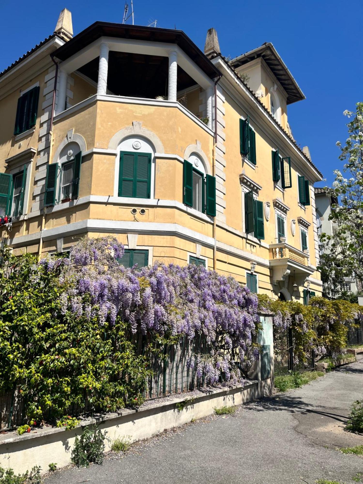 Gianicolo Hill Apartment Rome