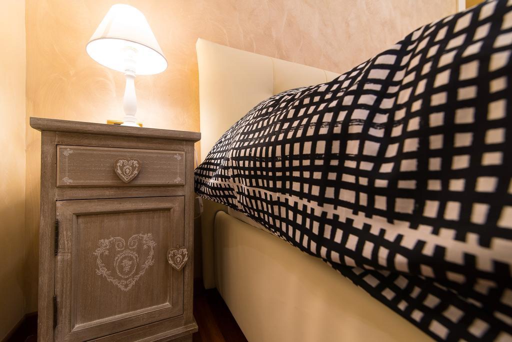 Arco Di Gallieno Bed & Breakfast *