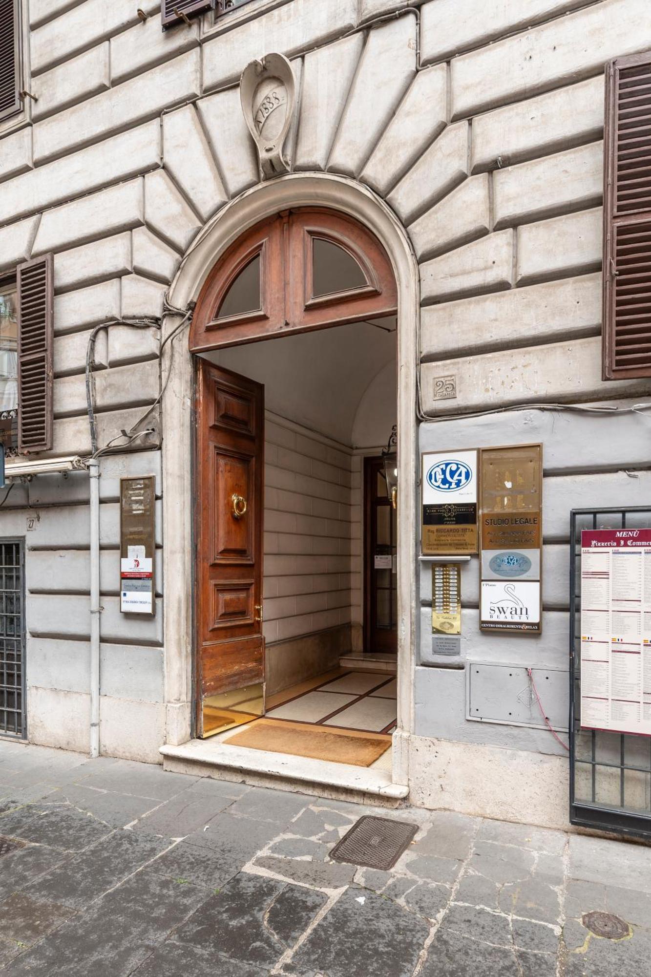 Maison Borghese * Rome