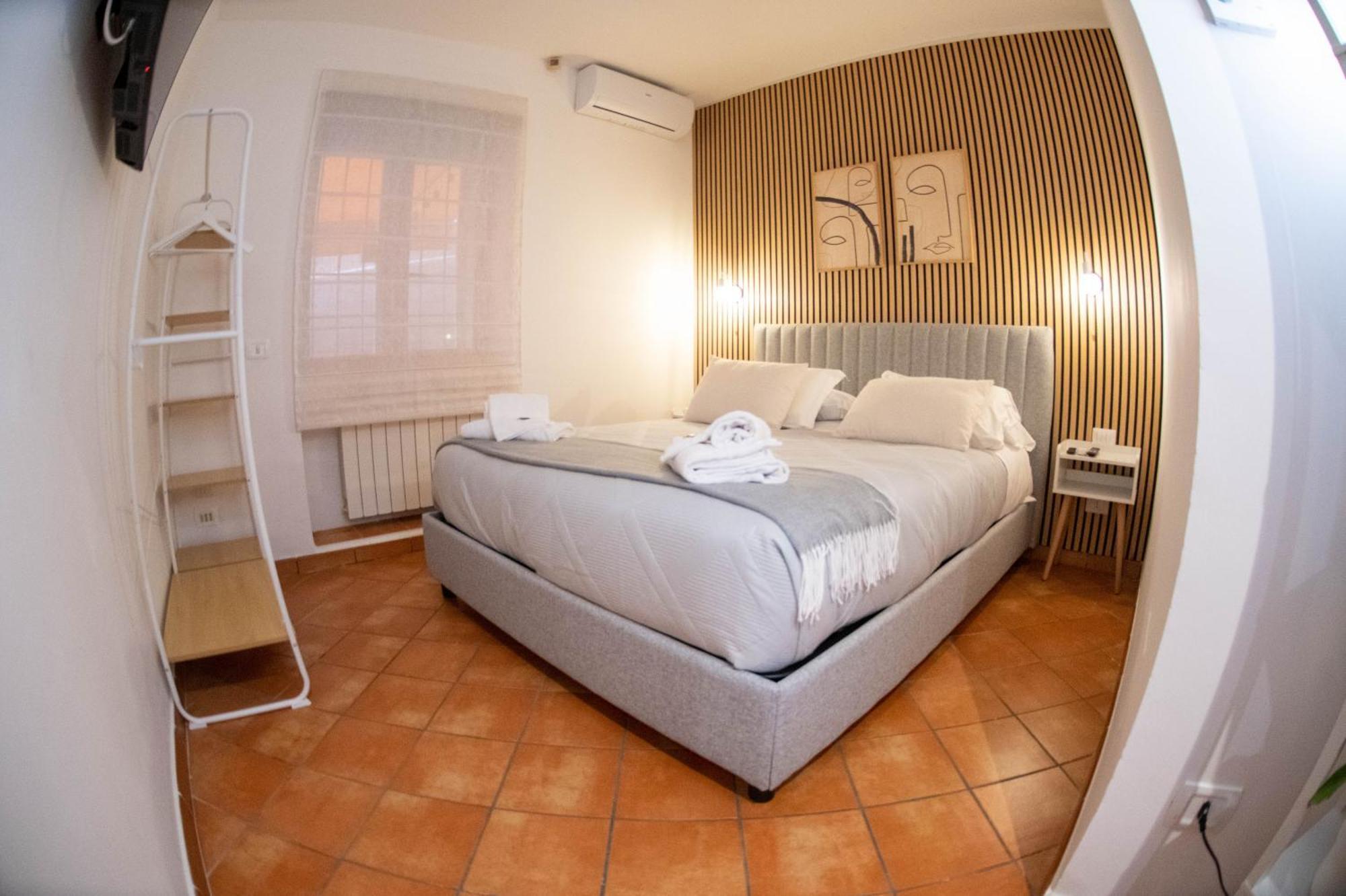 Welcoming Vatican Garden Apartment *