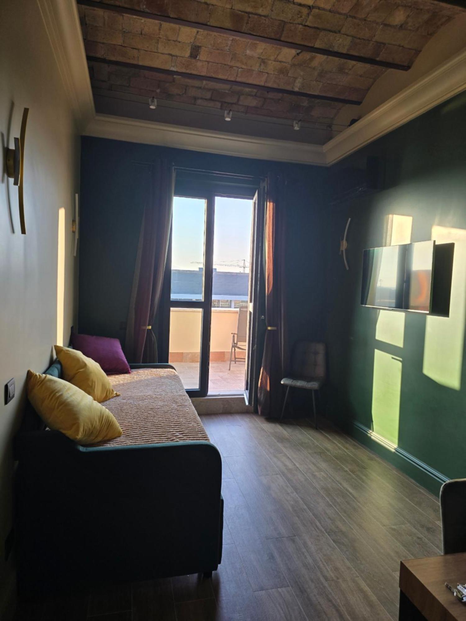 Train Station Holiday home Rome