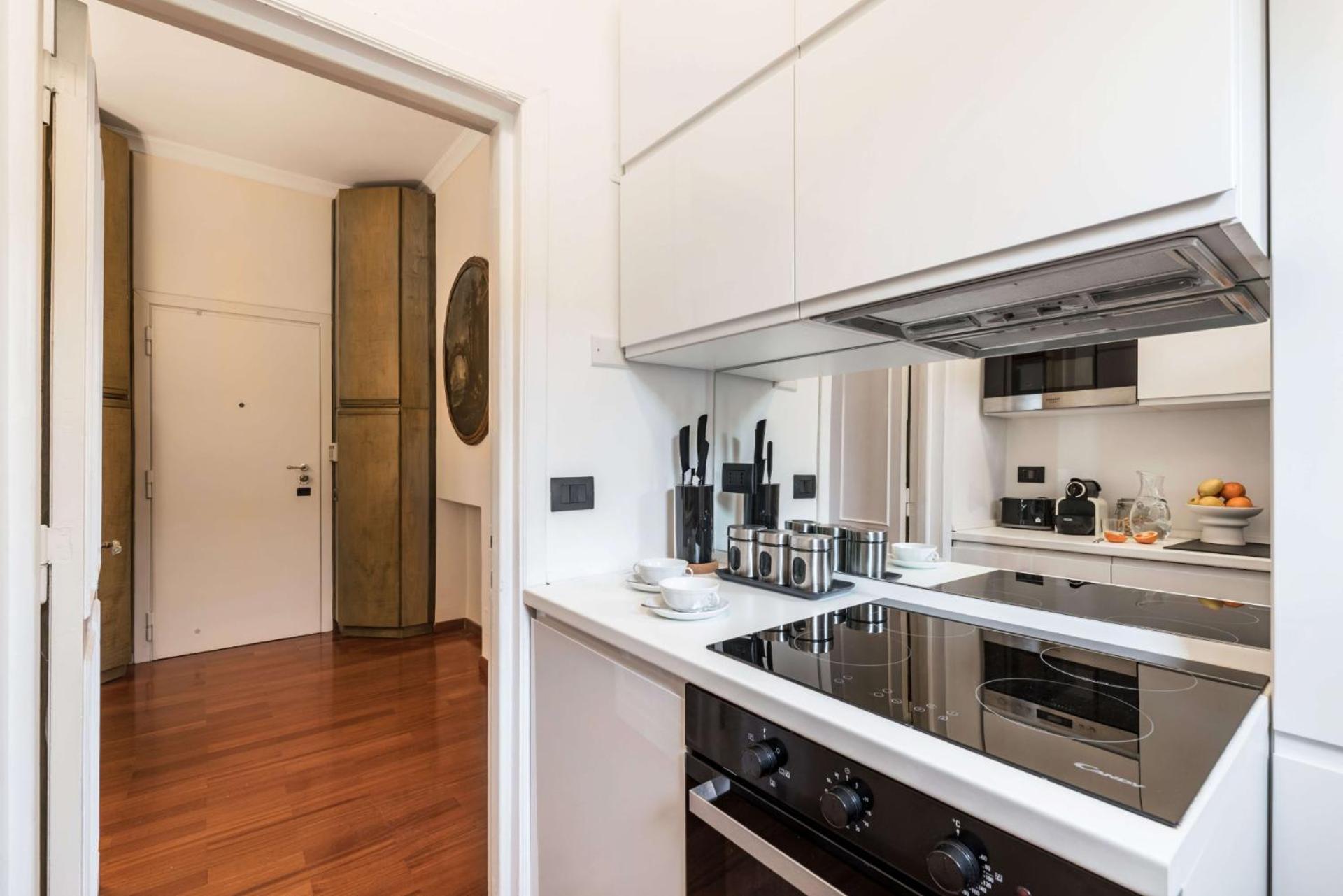 Apartment The Rent - One-bedroom In A Quiet, Classically Styled Corner Near The Quirinale *