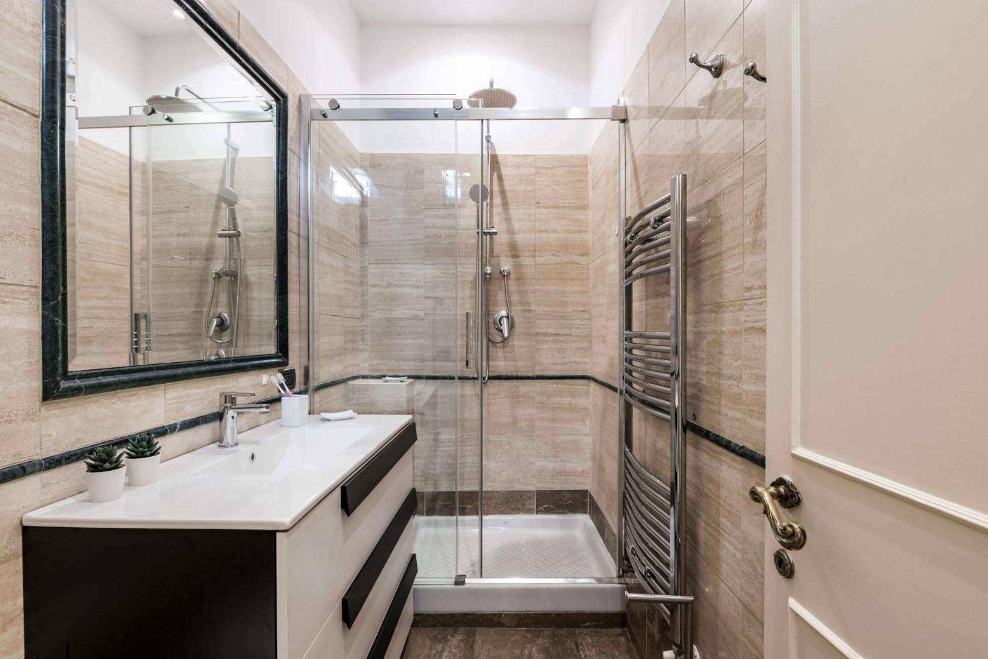 Apartment The Rent - One-bedroom In A Quiet, Classically Styled Corner Near The Quirinale