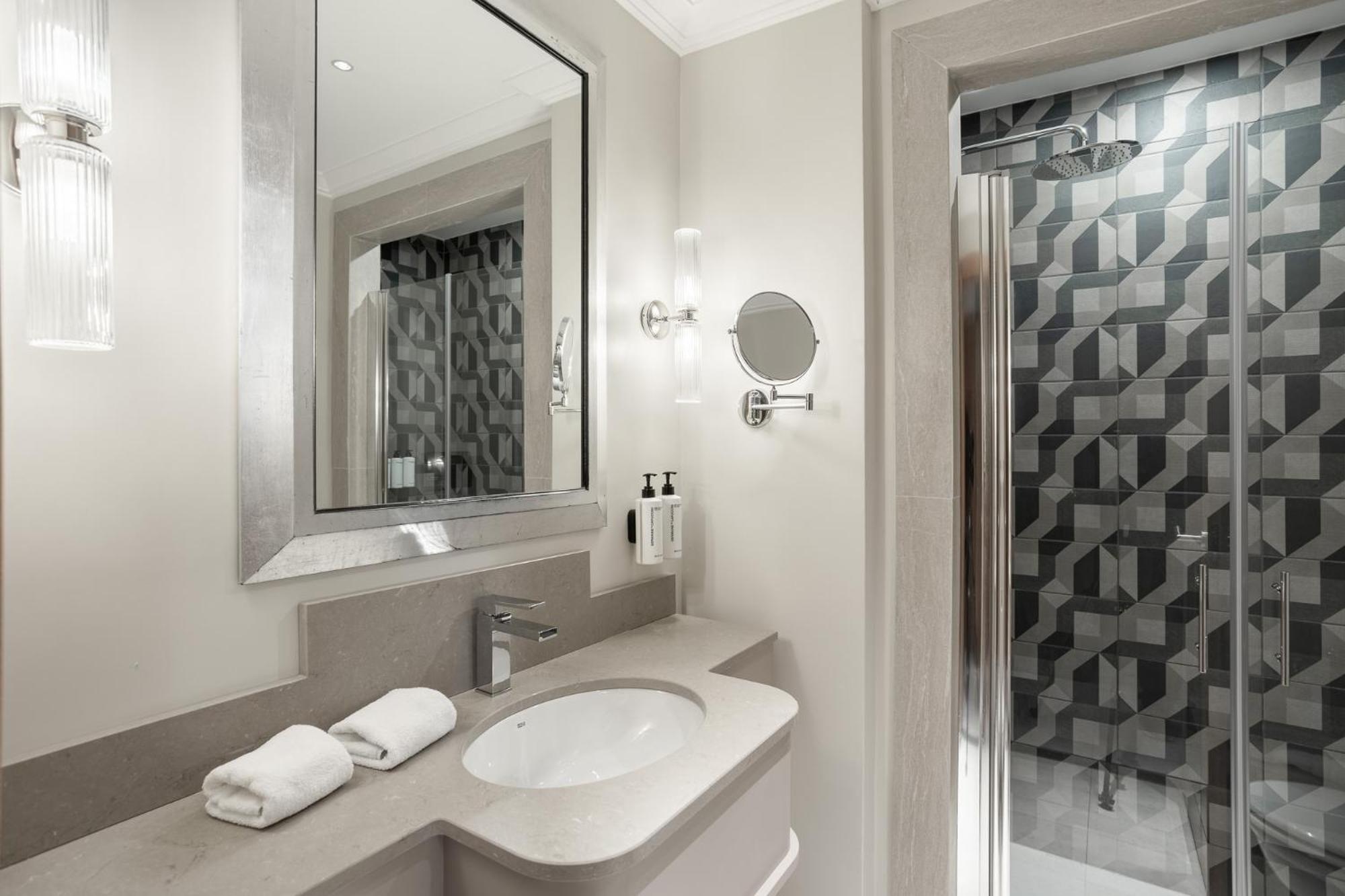 Room Mate Collection Mia, Rome Colosseum Hotel 4*