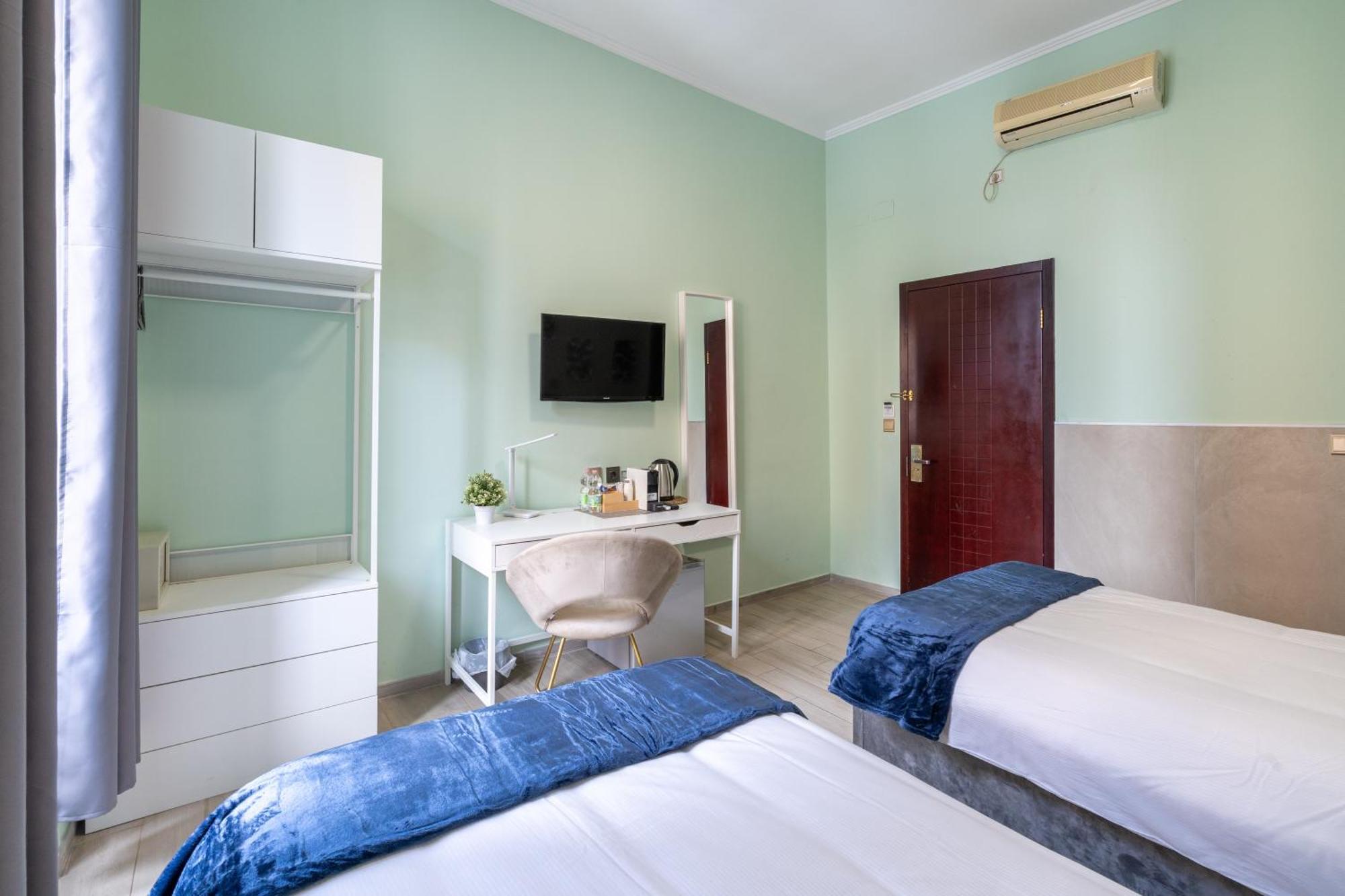 Bed & Breakfast Leoni Di Giada - Close To Station 3*