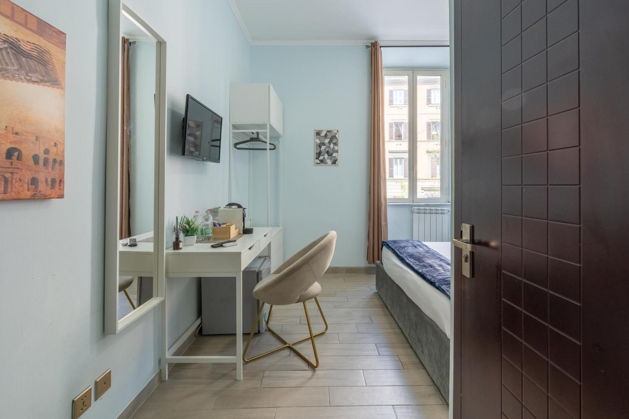 Leoni Di Giada - Close To Station Bed & Breakfast