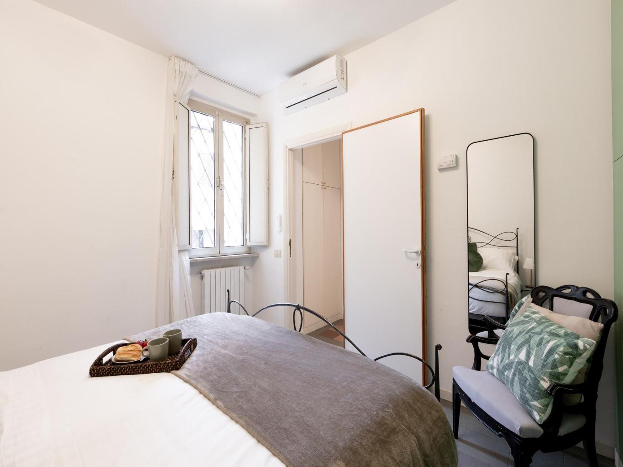 The Rent - Large A Few Steps From The Trevi Fountain Appartement *