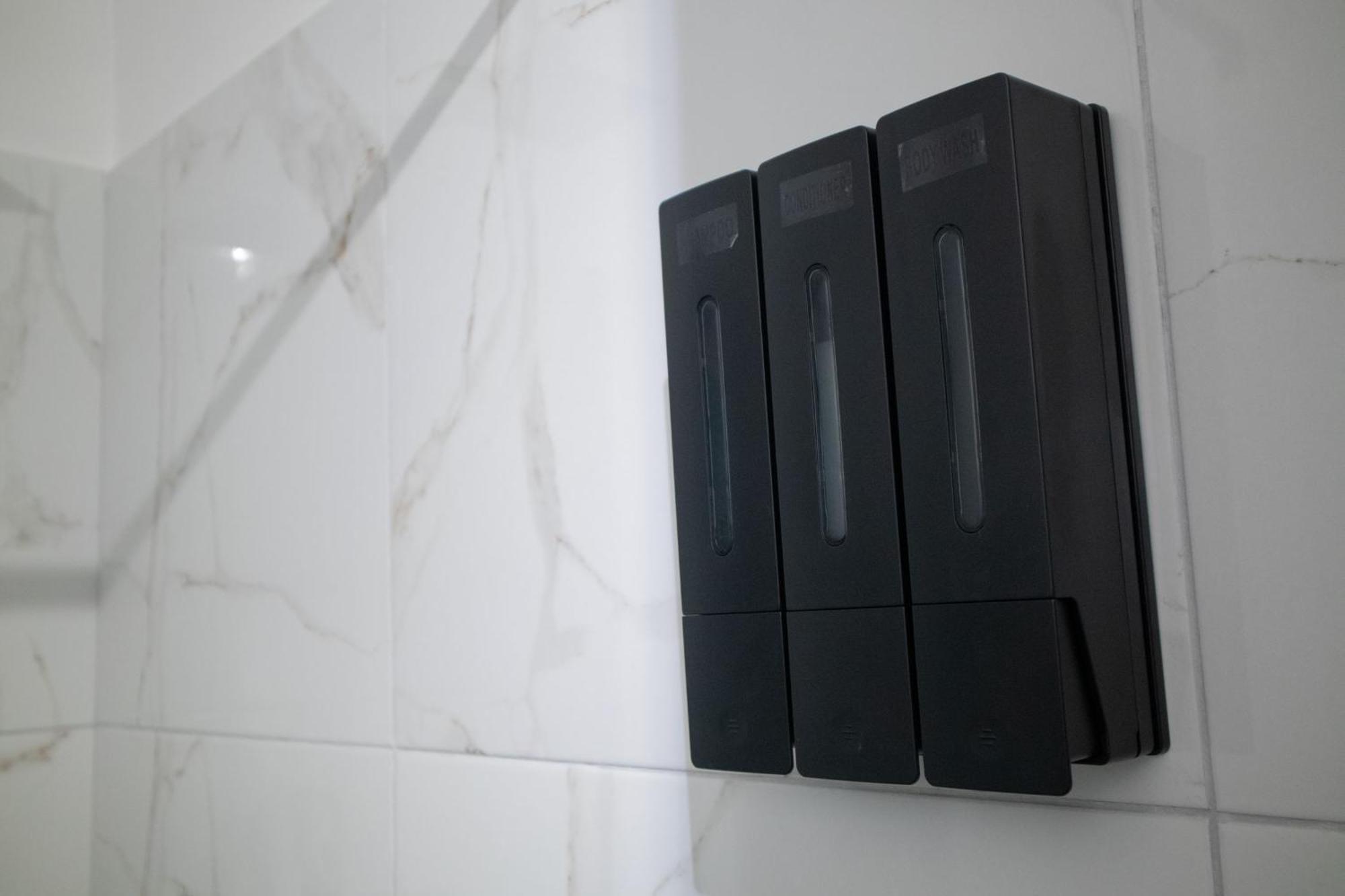 Sara's - Modern Near Metro, Perfect For Families And Groups In Appartement *