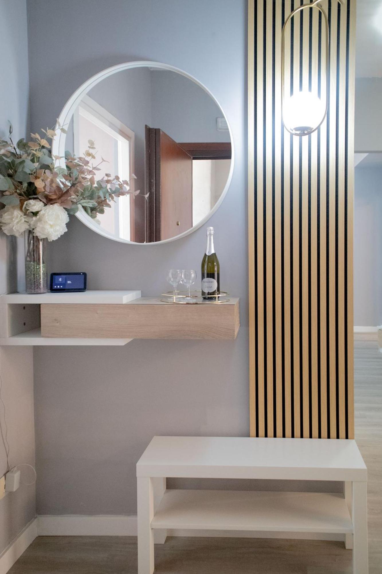 Sara's - Modern Near Metro, Perfect For Families And Groups In Appartement