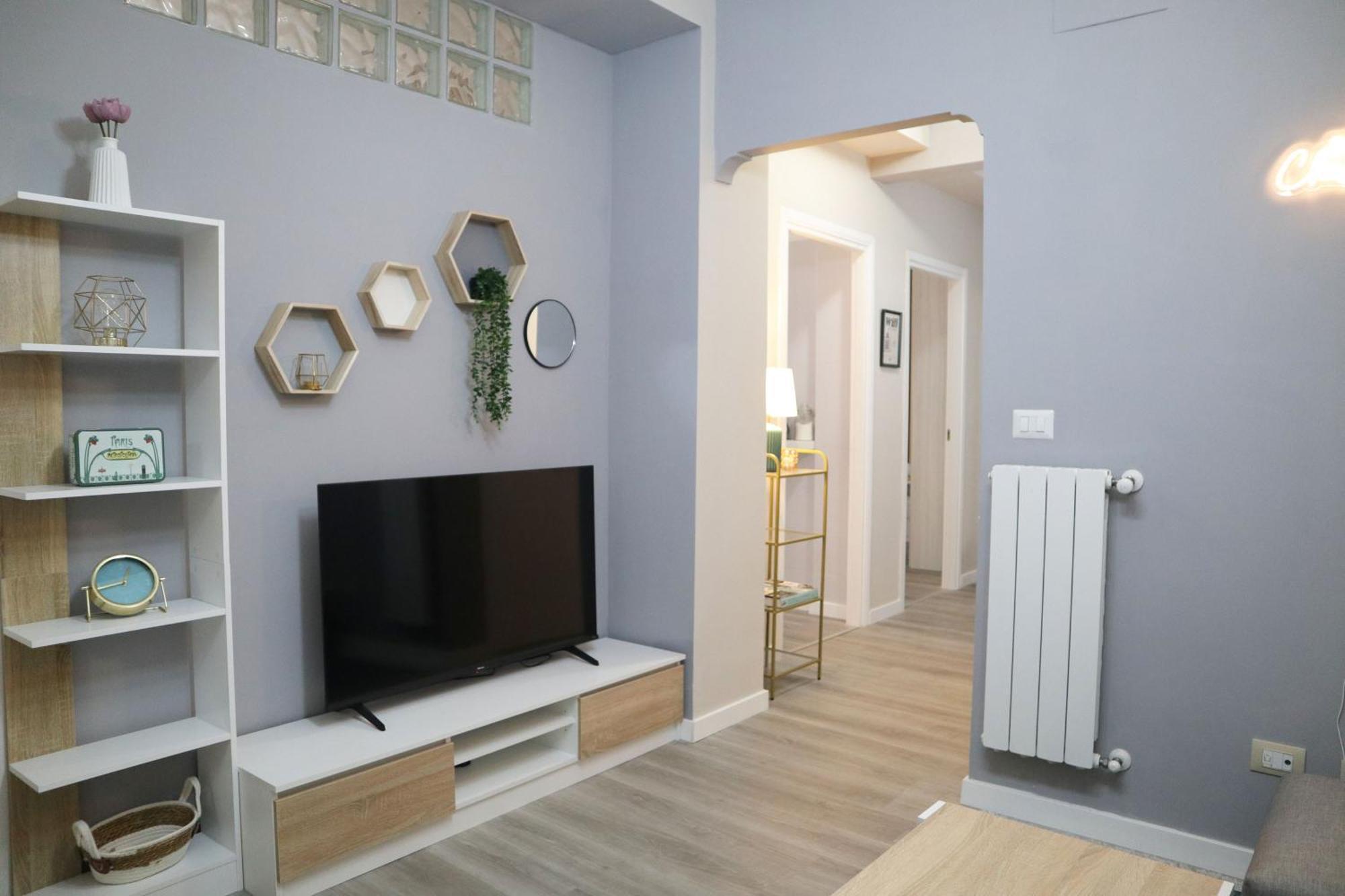 Sara's - Modern Near Metro, Perfect For Families And Groups In Appartement *
