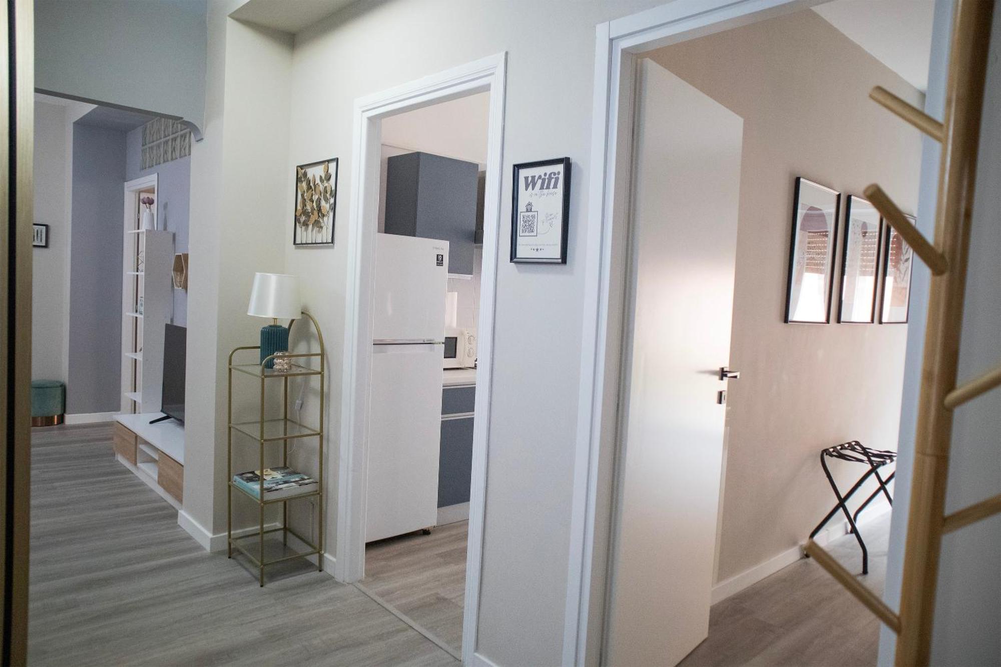 Sara's - Modern Near Metro, Perfect For Families And Groups In Appartement *