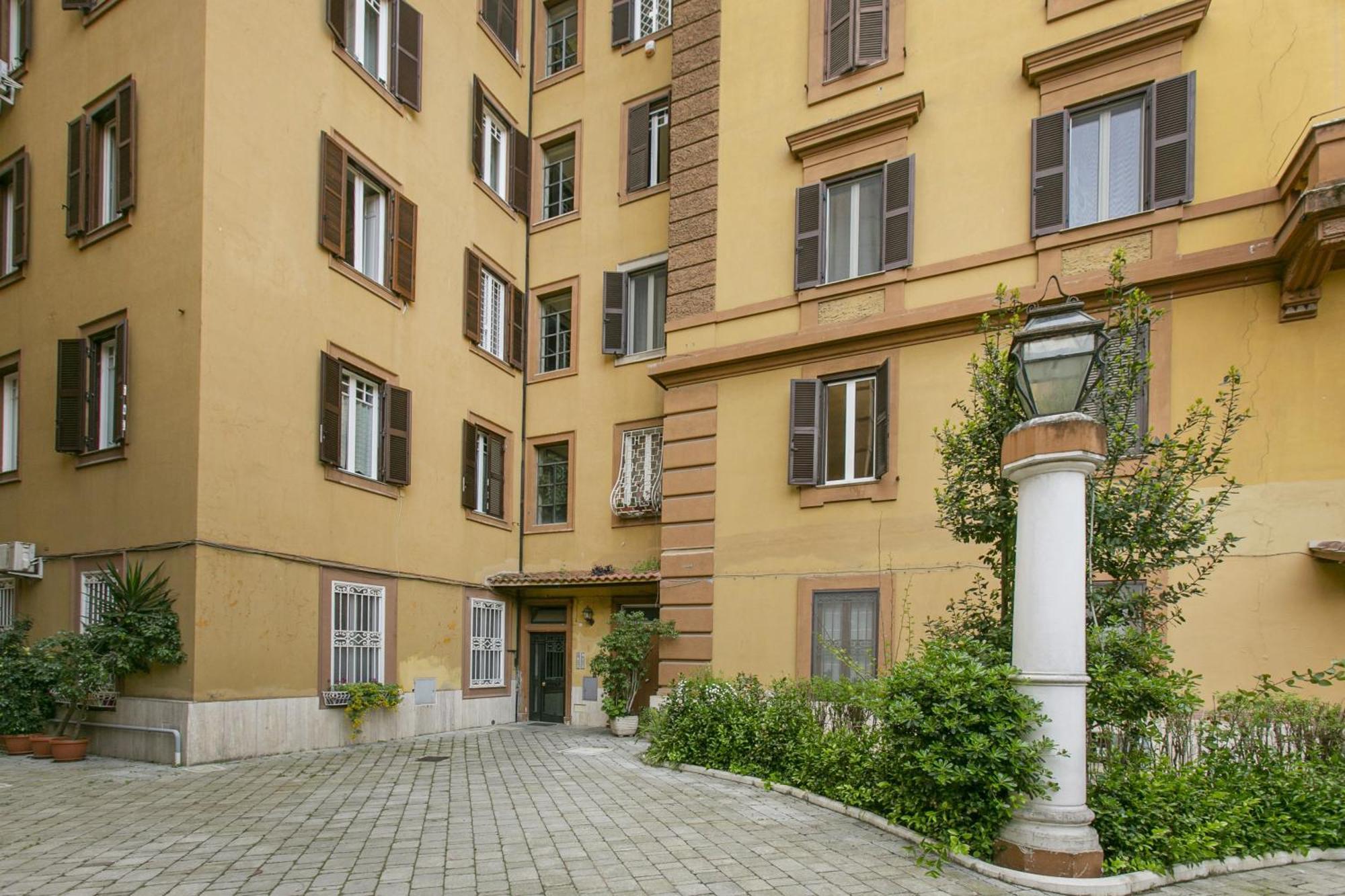 Apartment Family In Trastevere