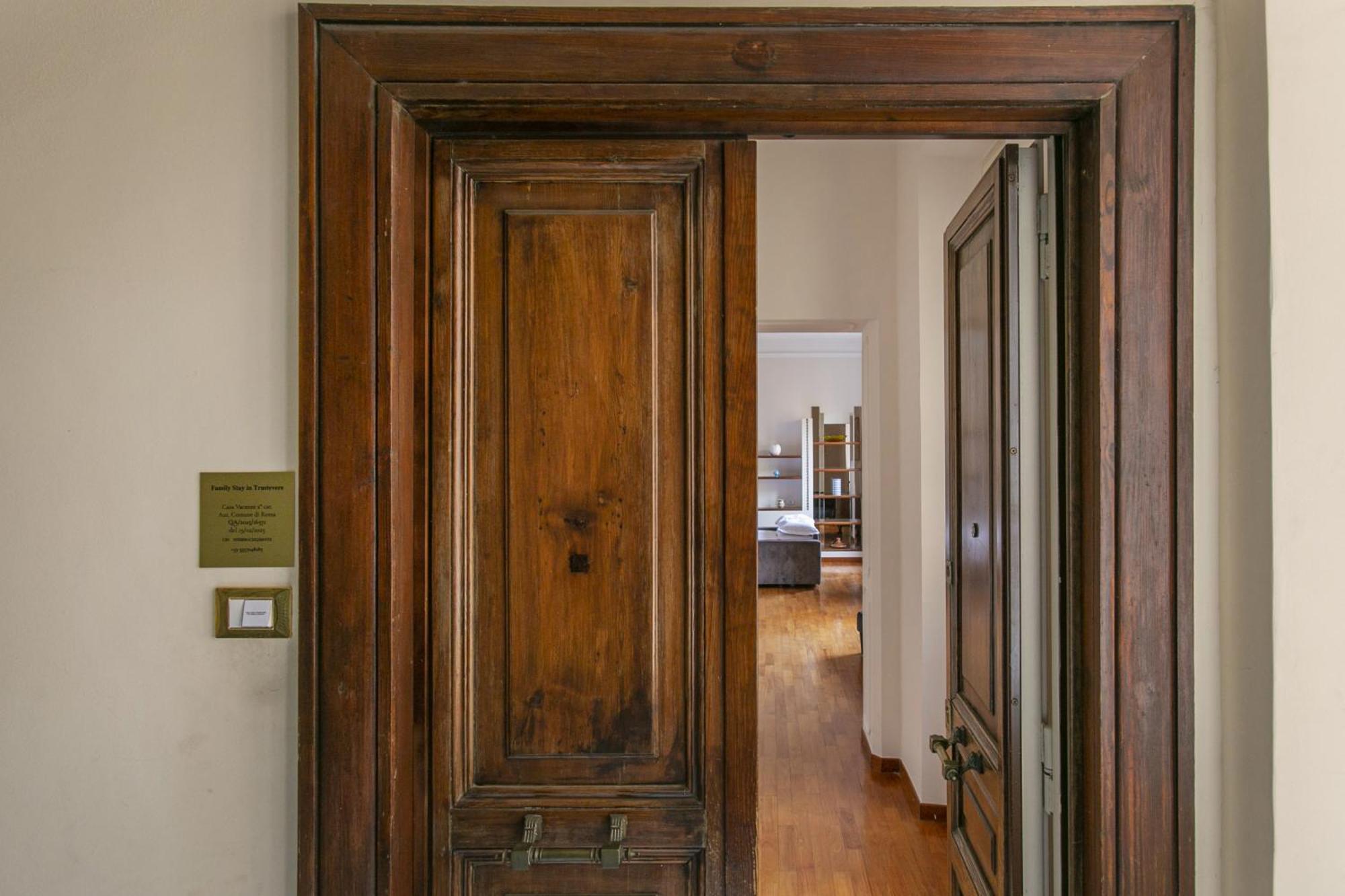 Apartment Family In Trastevere