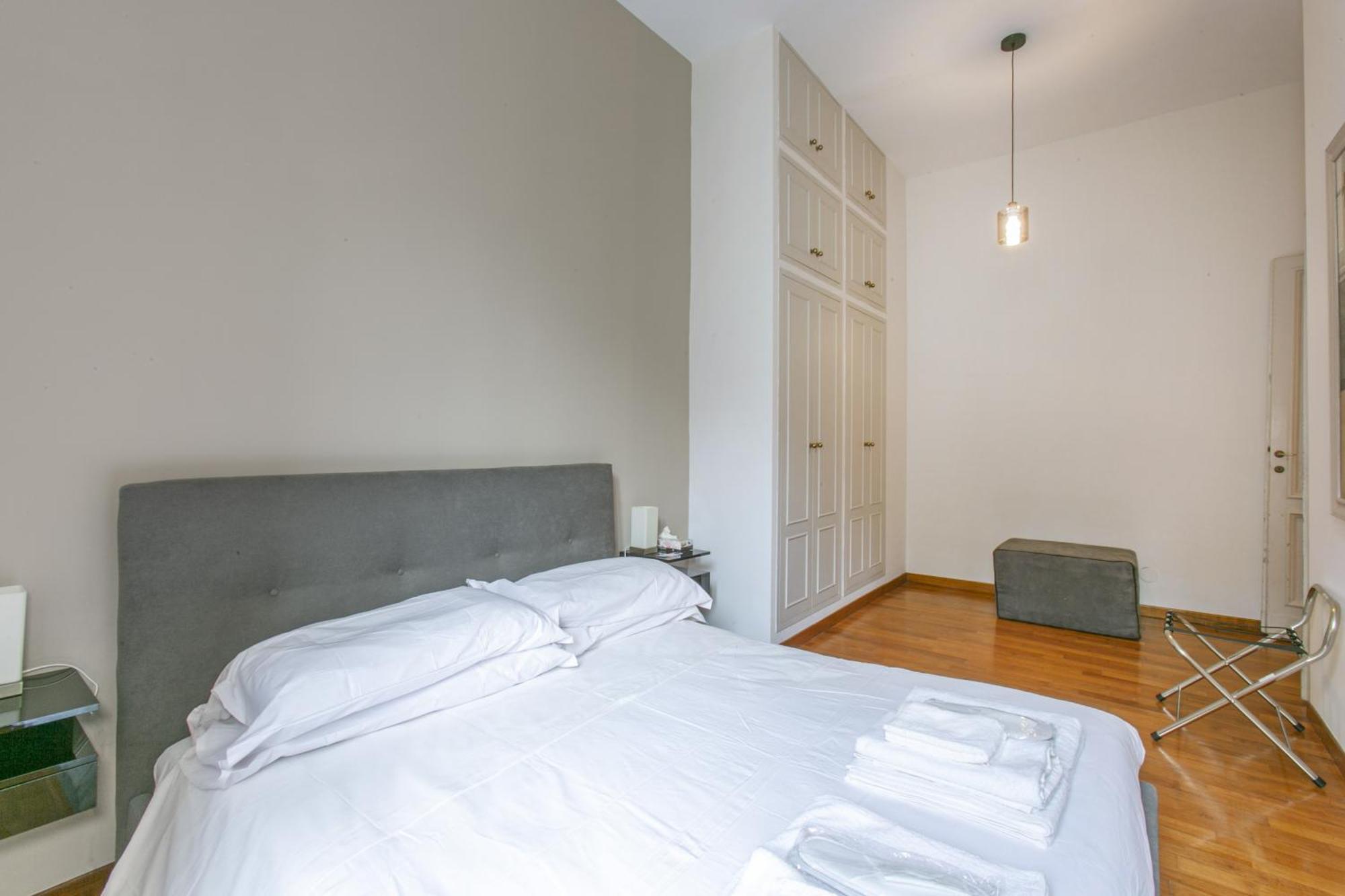 Family In Trastevere Apartment *